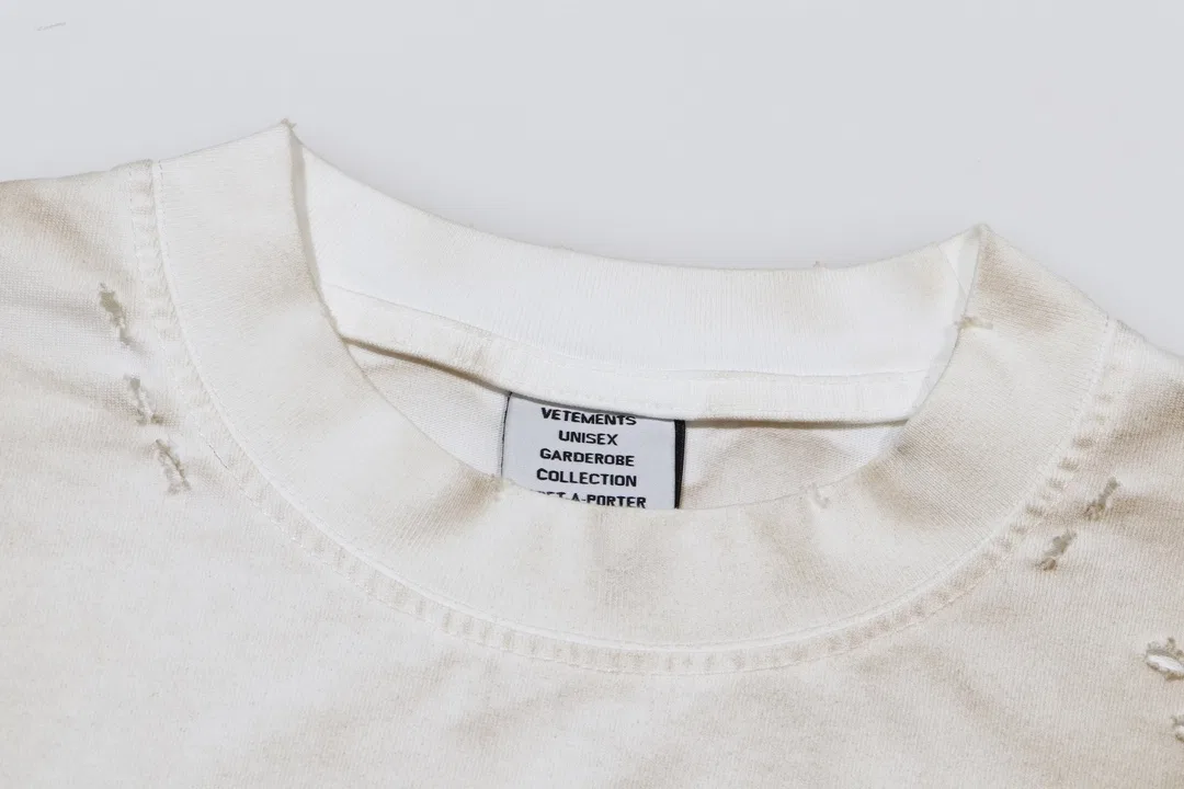 VETEMENTS 27FW ZDJWGZS 001 반팔티셔츠 4