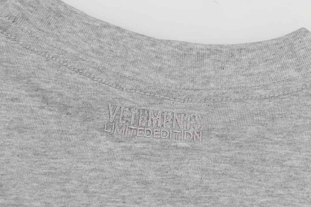 VETEMENTS 27FW ZDJWGZS 006 반팔티셔츠 5