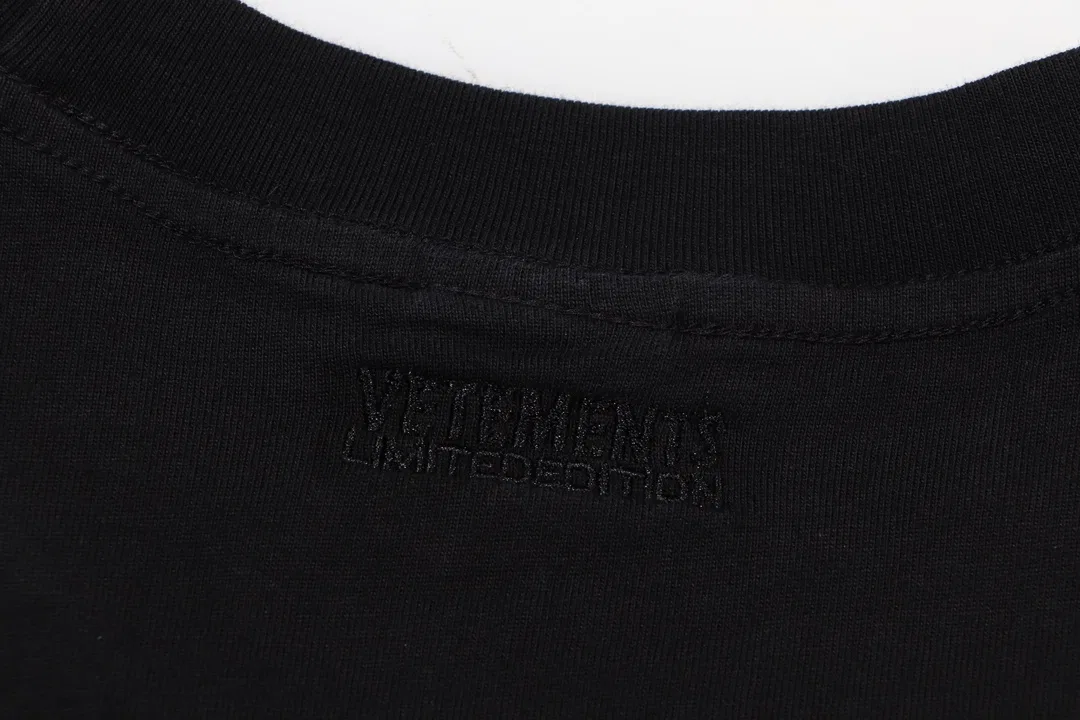 VETEMENTS 27FW ZDJWGZS 010 반팔티셔츠 6