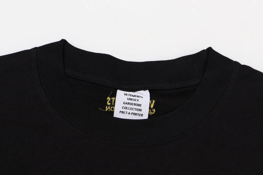 VETEMENTS 27FW ZDJWGZS 018 반팔티셔츠 4
