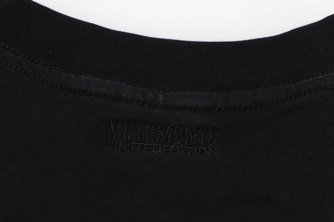 VETEMENTS 27FW ZDJWGZS 021 반팔티셔츠 5