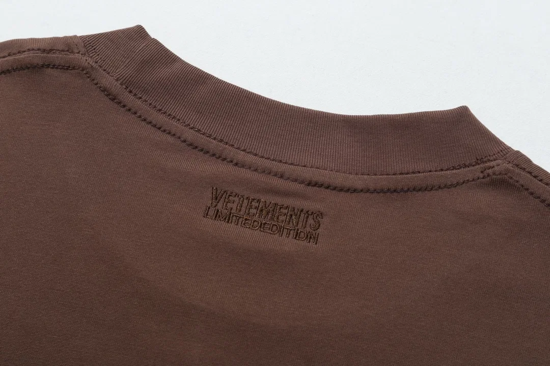 VETEMENTS 27FW ZDJWGZS 028 반팔티셔츠 6