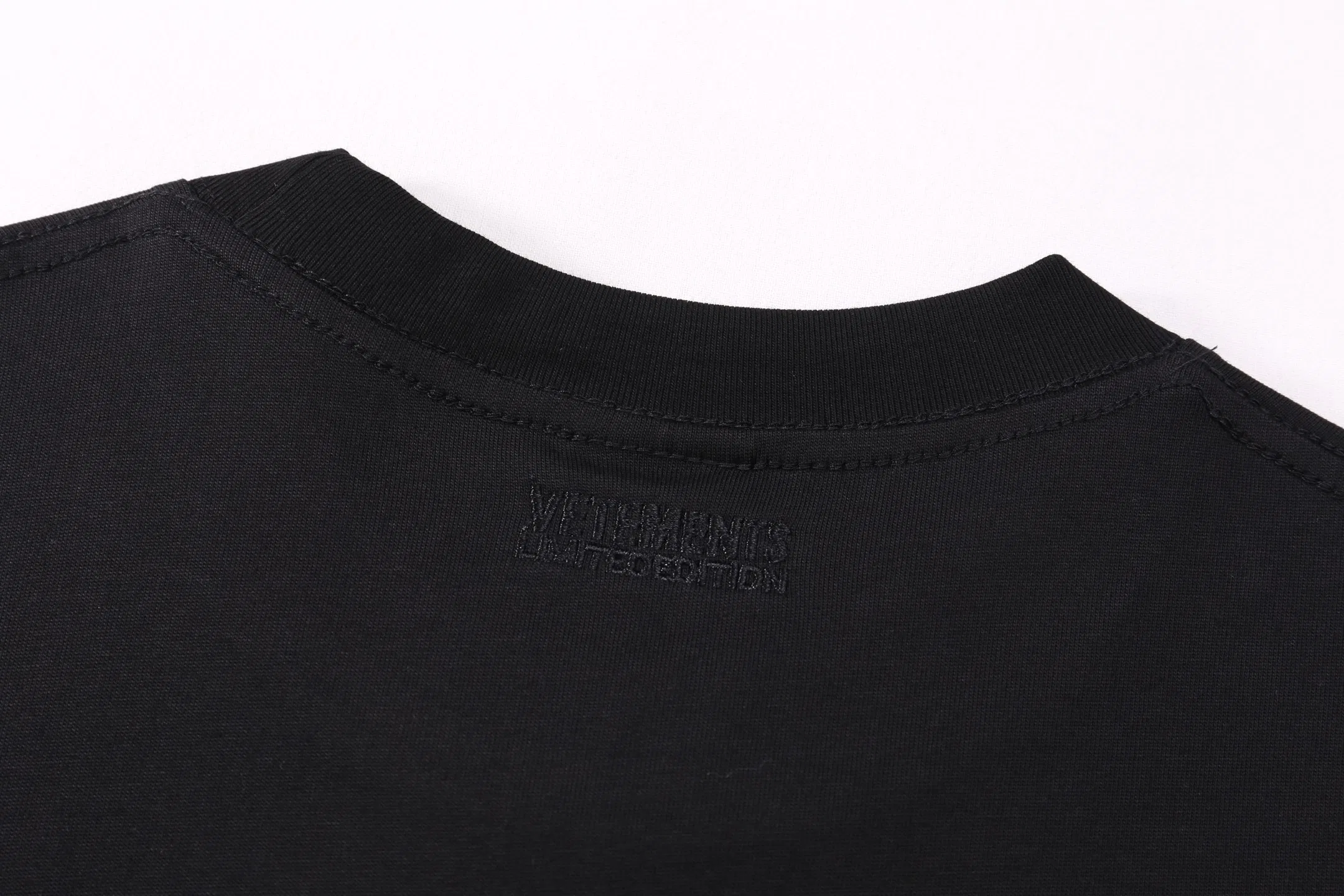 VETEMENTS 27FW ZDJWGZS 032 반팔티셔츠 6