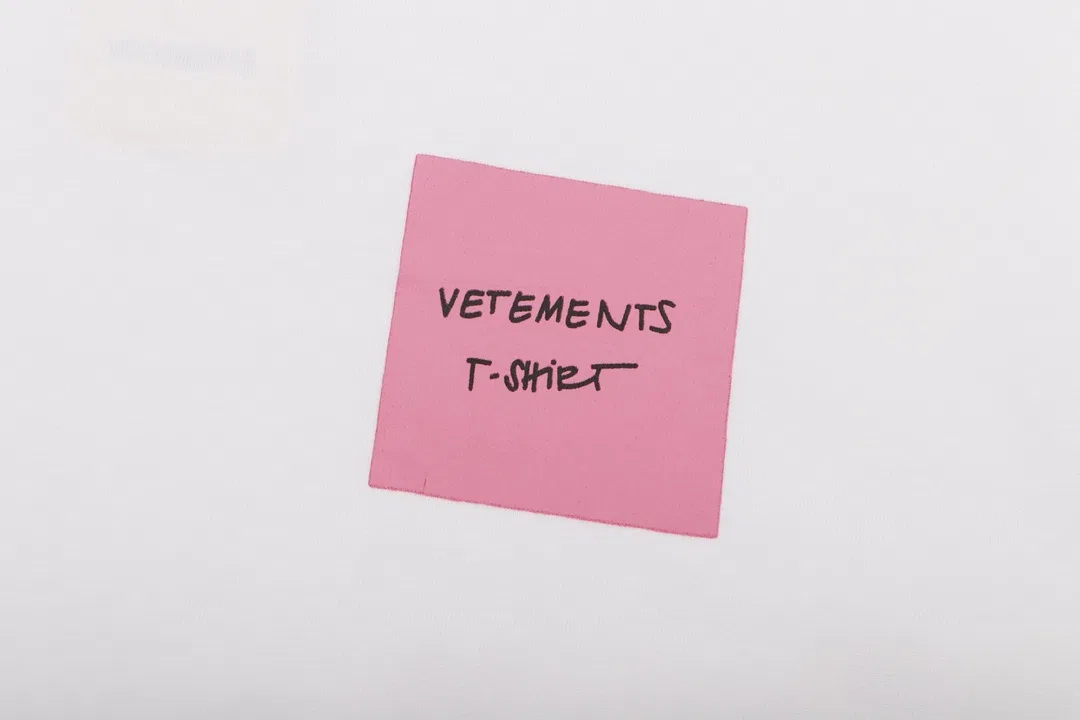 VETEMENTS 27FW ZDJWGZS 041 반팔티셔츠 6