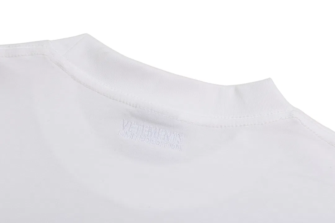 VETEMENTS 27FW ZDJWGZS 047 반팔티셔츠 5