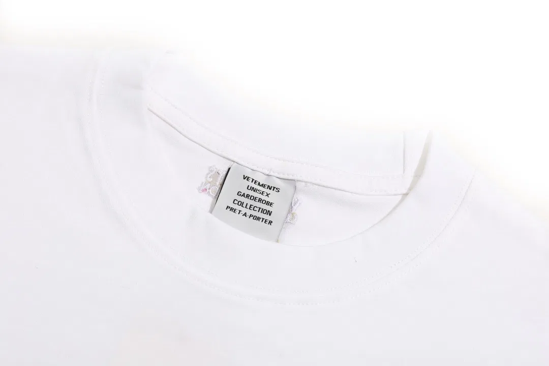 VETEMENTS 27FW ZDJWGZS 053 반팔티셔츠 3