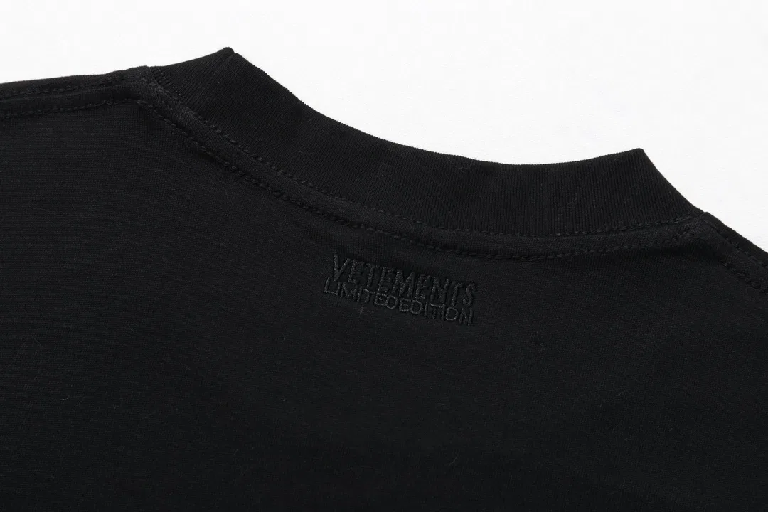 VETEMENTS 27FW ZDJWGZS 055 반팔티셔츠 6