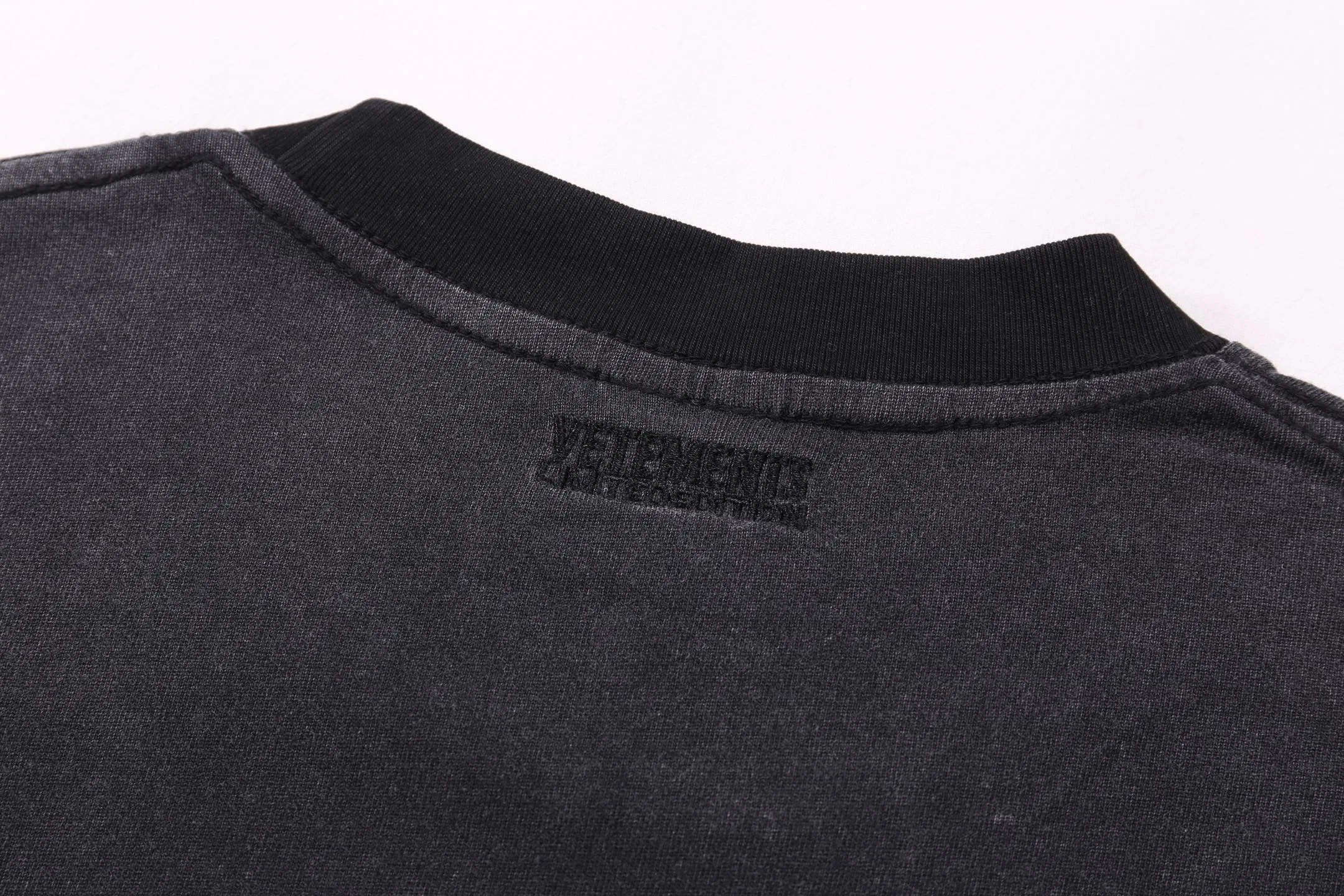 VETEMENTS 27FW ZDJWGZS 058 반팔티셔츠 5