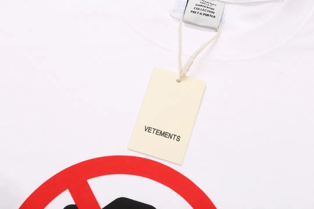 VETEMENTS 27FW ZDJWGZS 061 반팔티셔츠 3