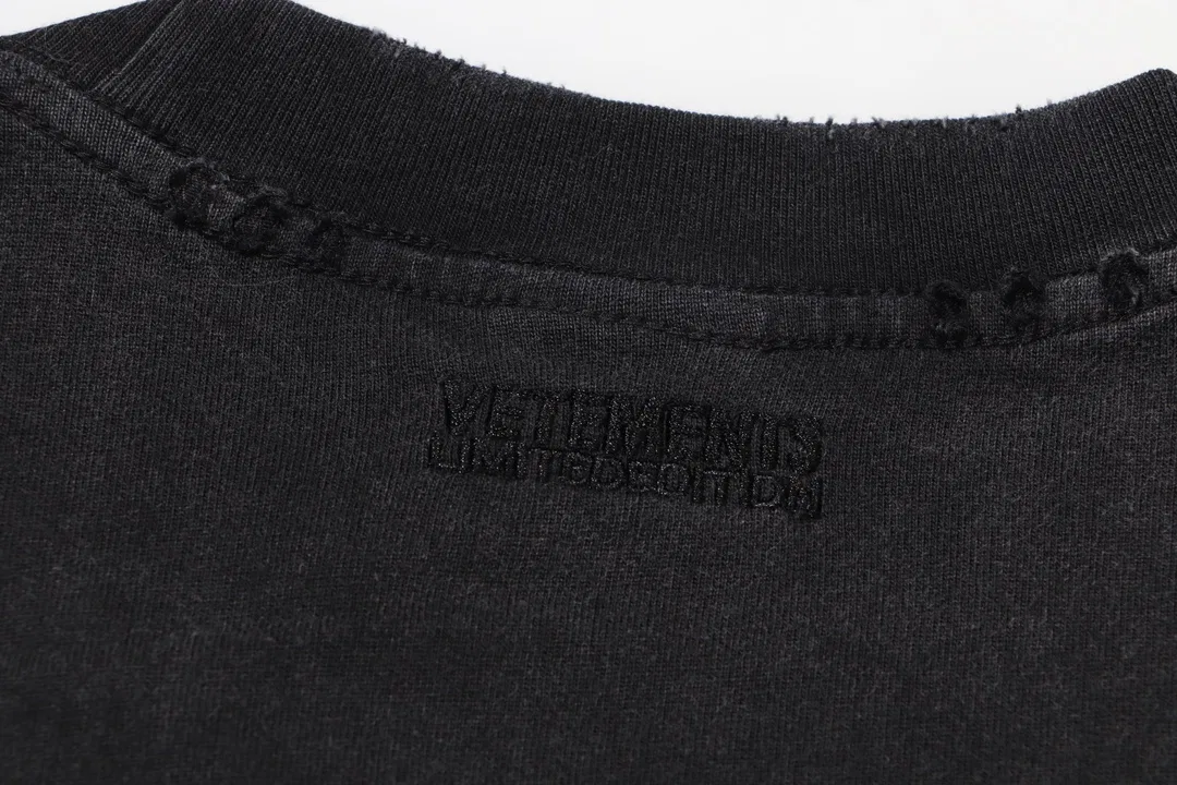 VETEMENTS 27FW ZDJWGZS 065 반팔티셔츠 6