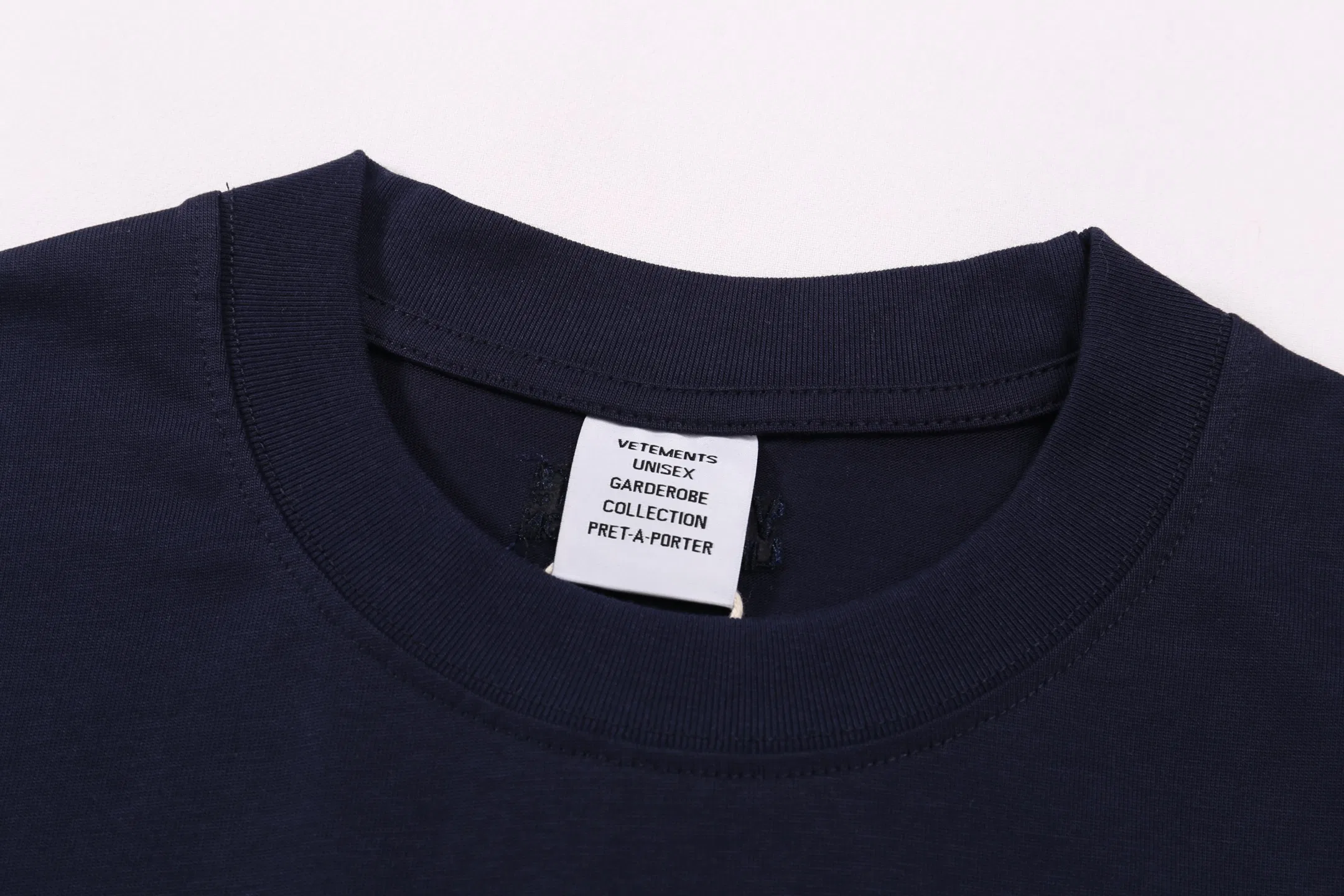 VETEMENTS 27FW ZDJWGZS 072 반팔티셔츠 4
