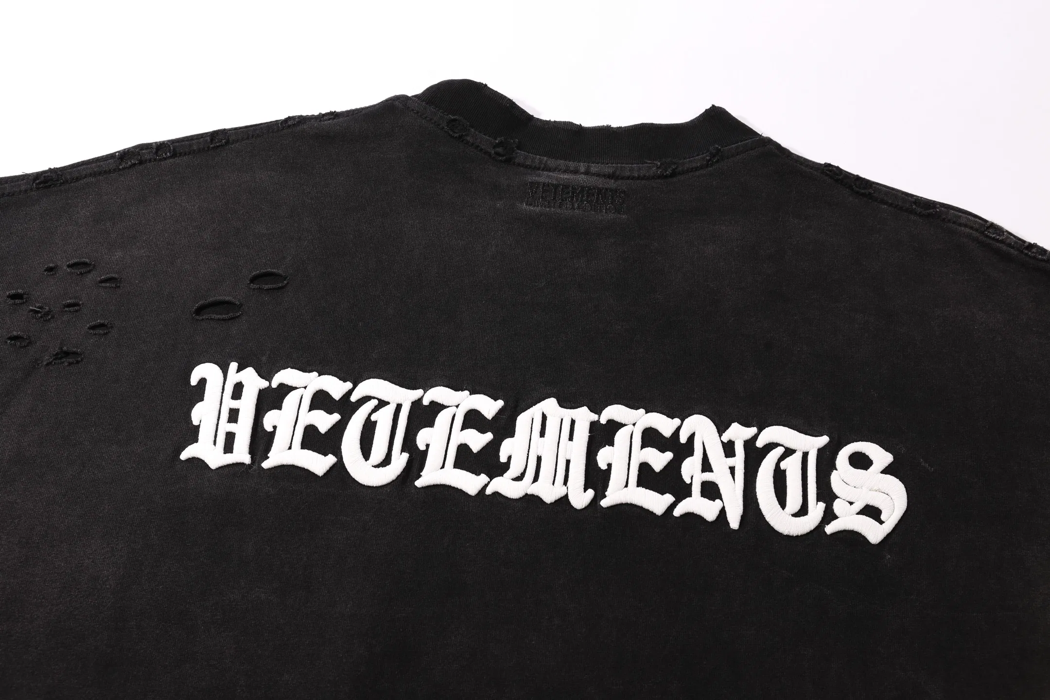 VETEMENTS 27FW ZDJWGZS 076 반팔티셔츠 6