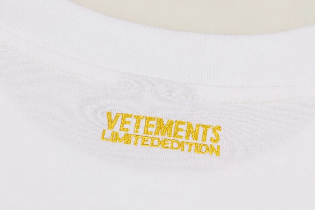 VETEMENTS 27FW ZDJWGZS 081 반팔티셔츠 5