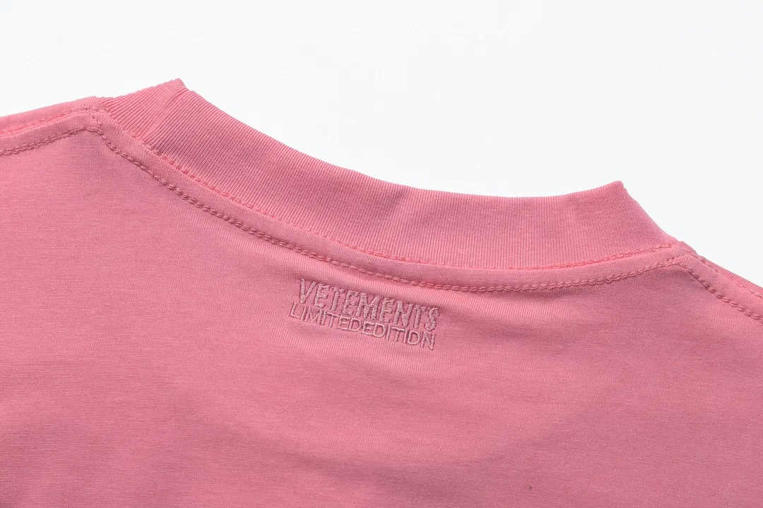 VETEMENTS 27FW ZDJWGZS 082 반팔티셔츠 6