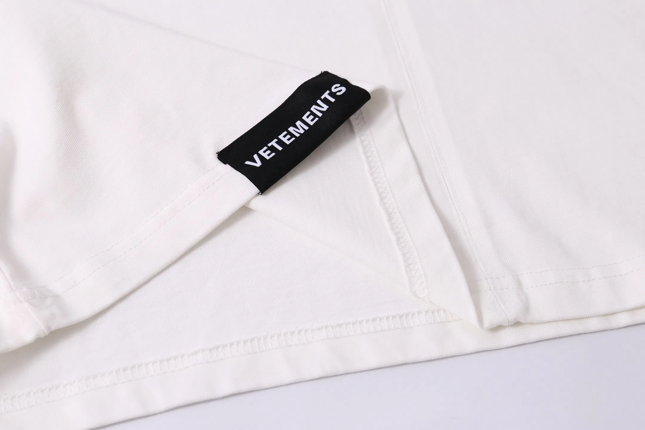 VETEMENTS 27FW ZDJWGZS 083 반팔티셔츠 6