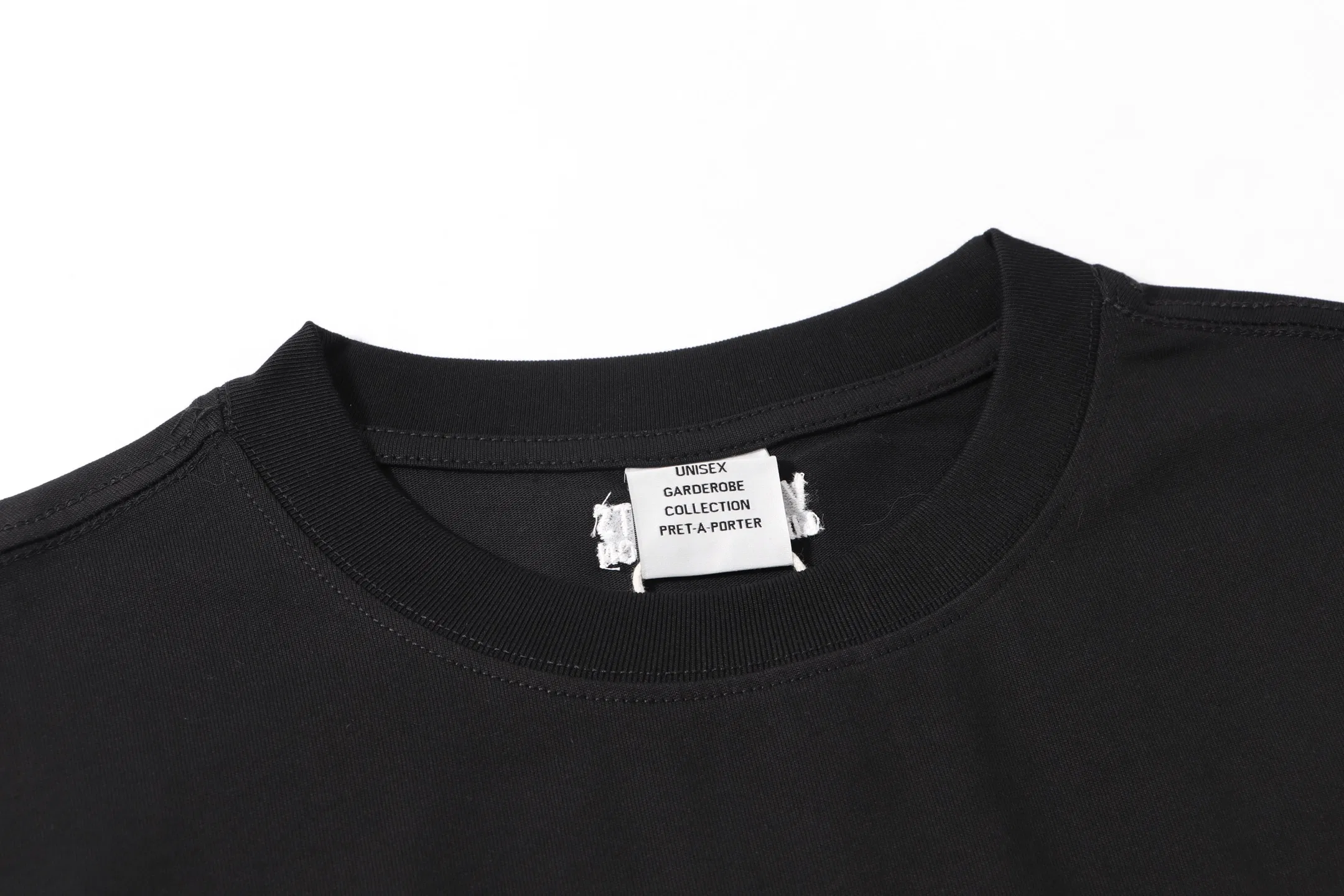 VETEMENTS 27FW ZDJWGZS 113 나시 4