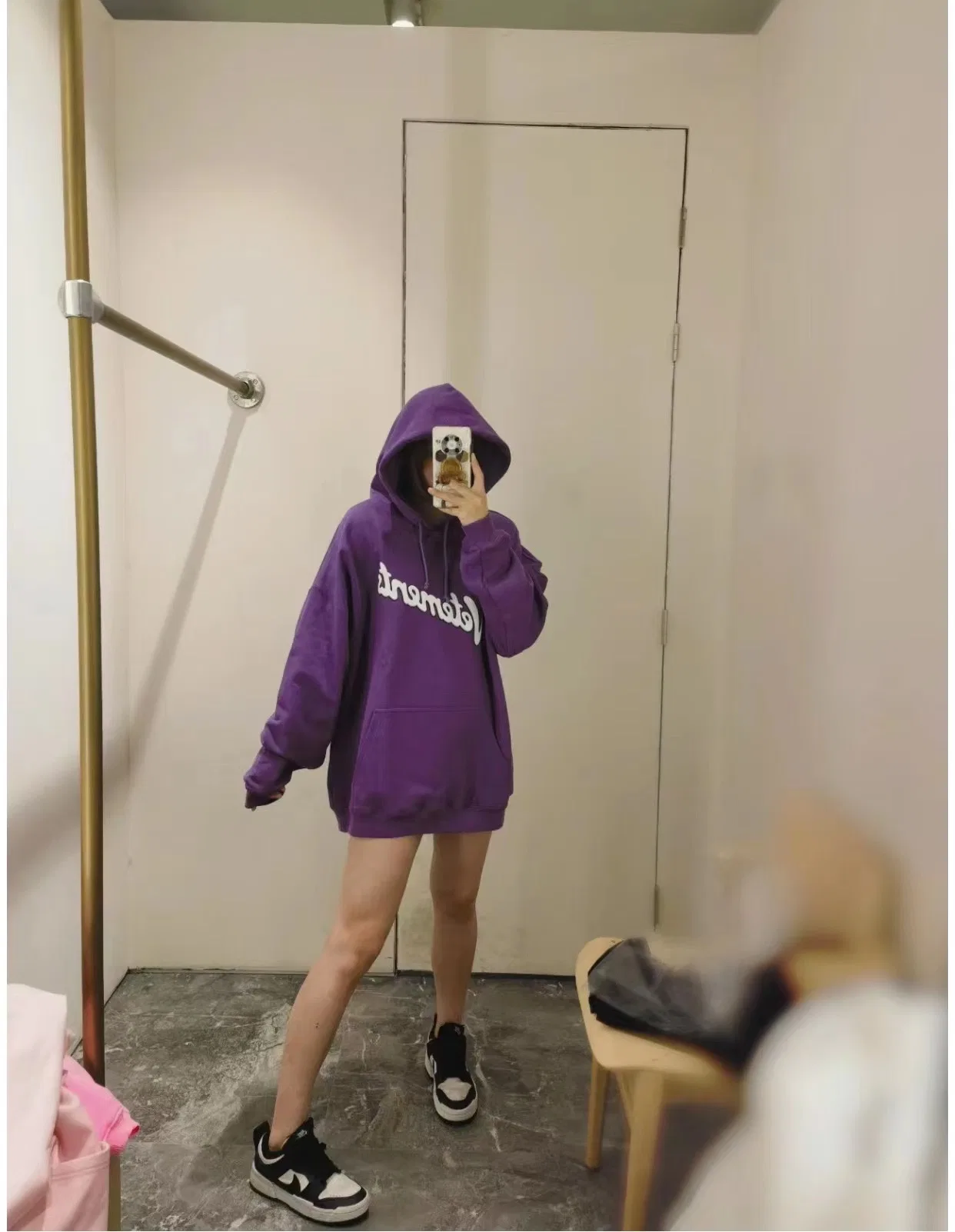 VETEMENTS 27FW ZDJWGZS 129 후드