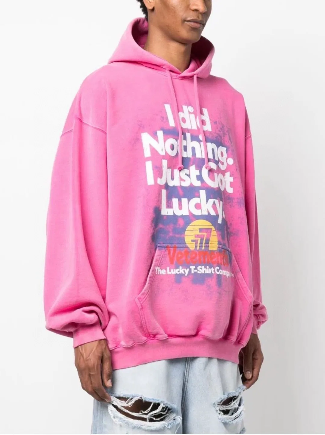 VETEMENTS 27FW ZDJWGZS 130 후드