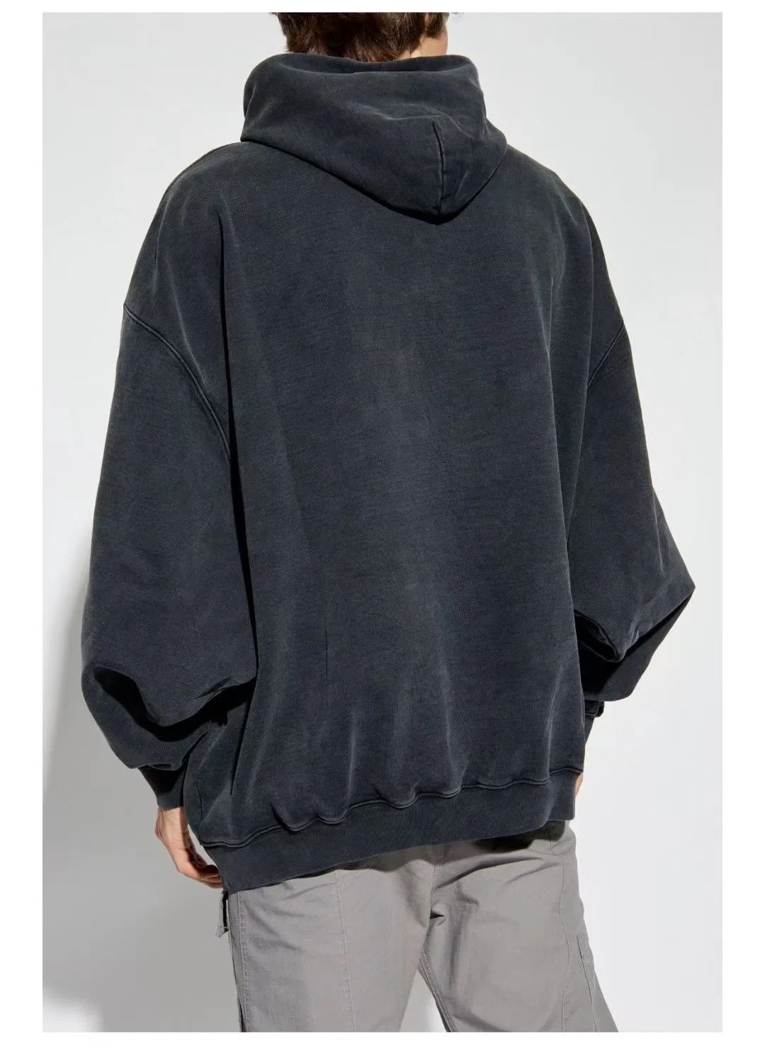 VETEMENTS 27FW ZDJWGZS 131 후드 6