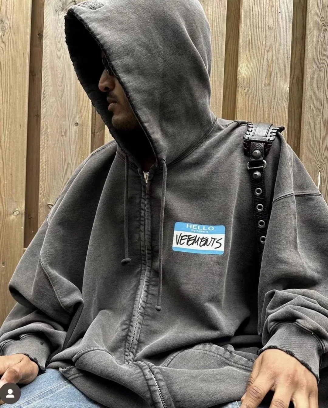 VETEMENTS 27FW ZDJWGZS 138 집업후드