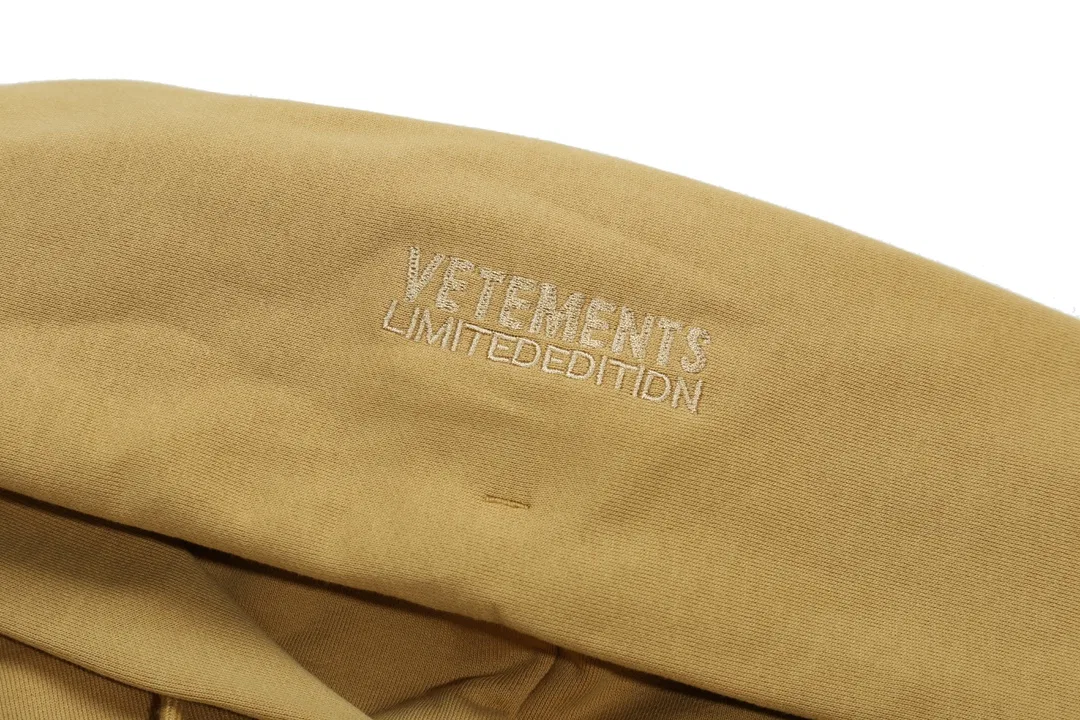 VETEMENTS 27FW ZDJWGZS 141 후드 6