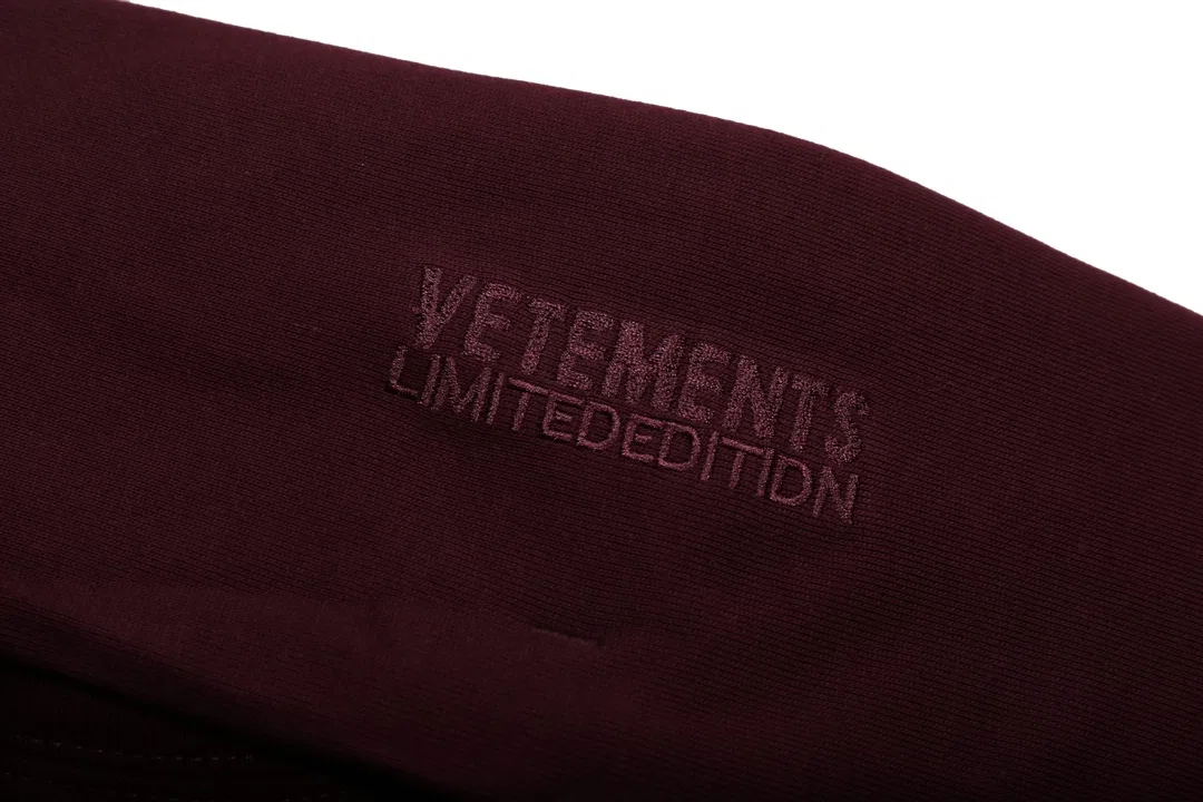 VETEMENTS 27FW ZDJWGZS 145 후드 4