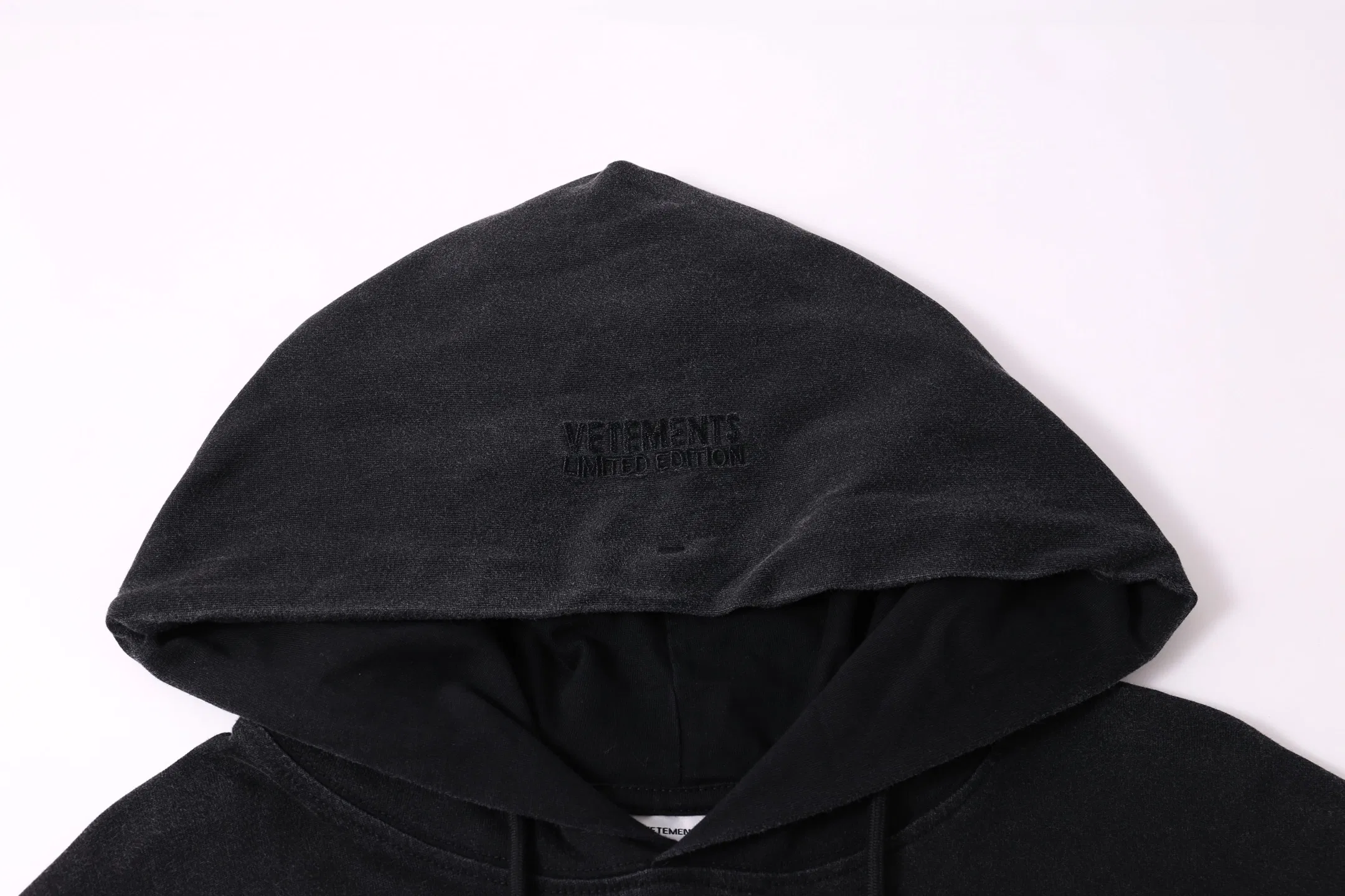 VETEMENTS 27FW ZDJWGZS 154 후드 3