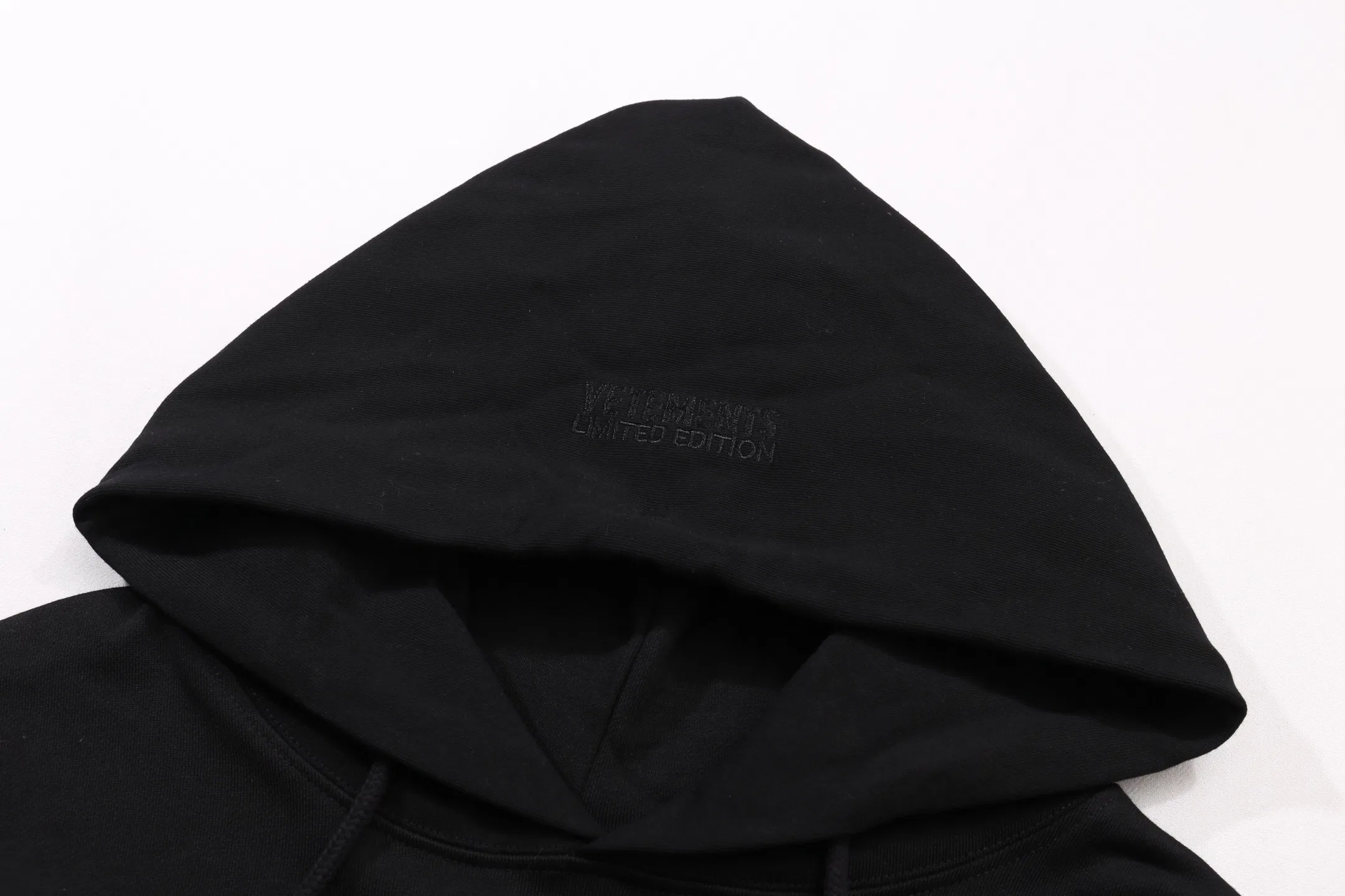 VETEMENTS 27FW ZDJWGZS 159 후드 6