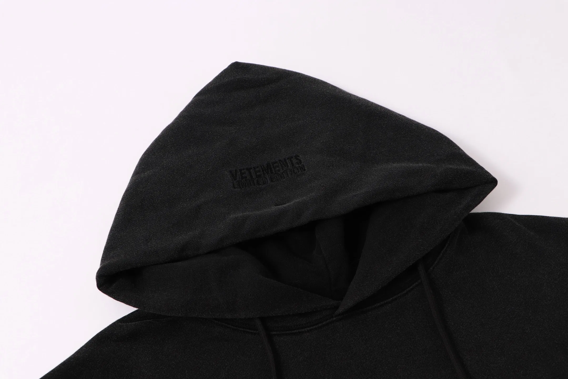 VETEMENTS 27FW ZDJWGZS 171 후드 4