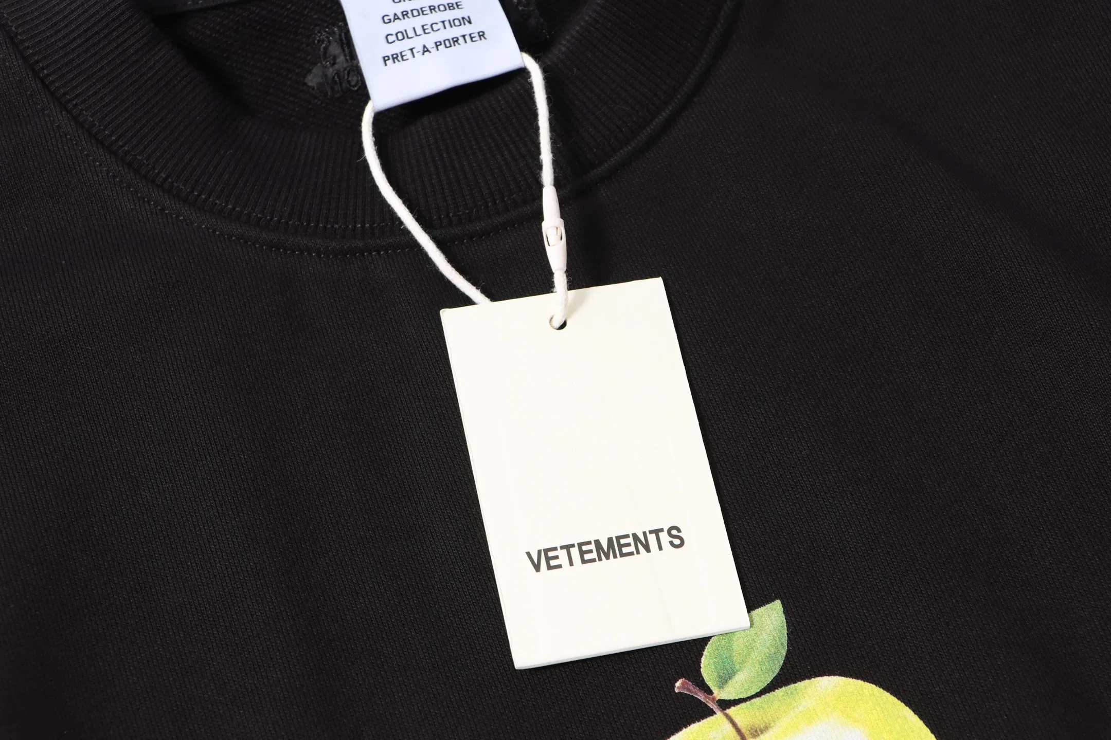 VETEMENTS 27FW ZDJWGZS 172 맨투맨 6