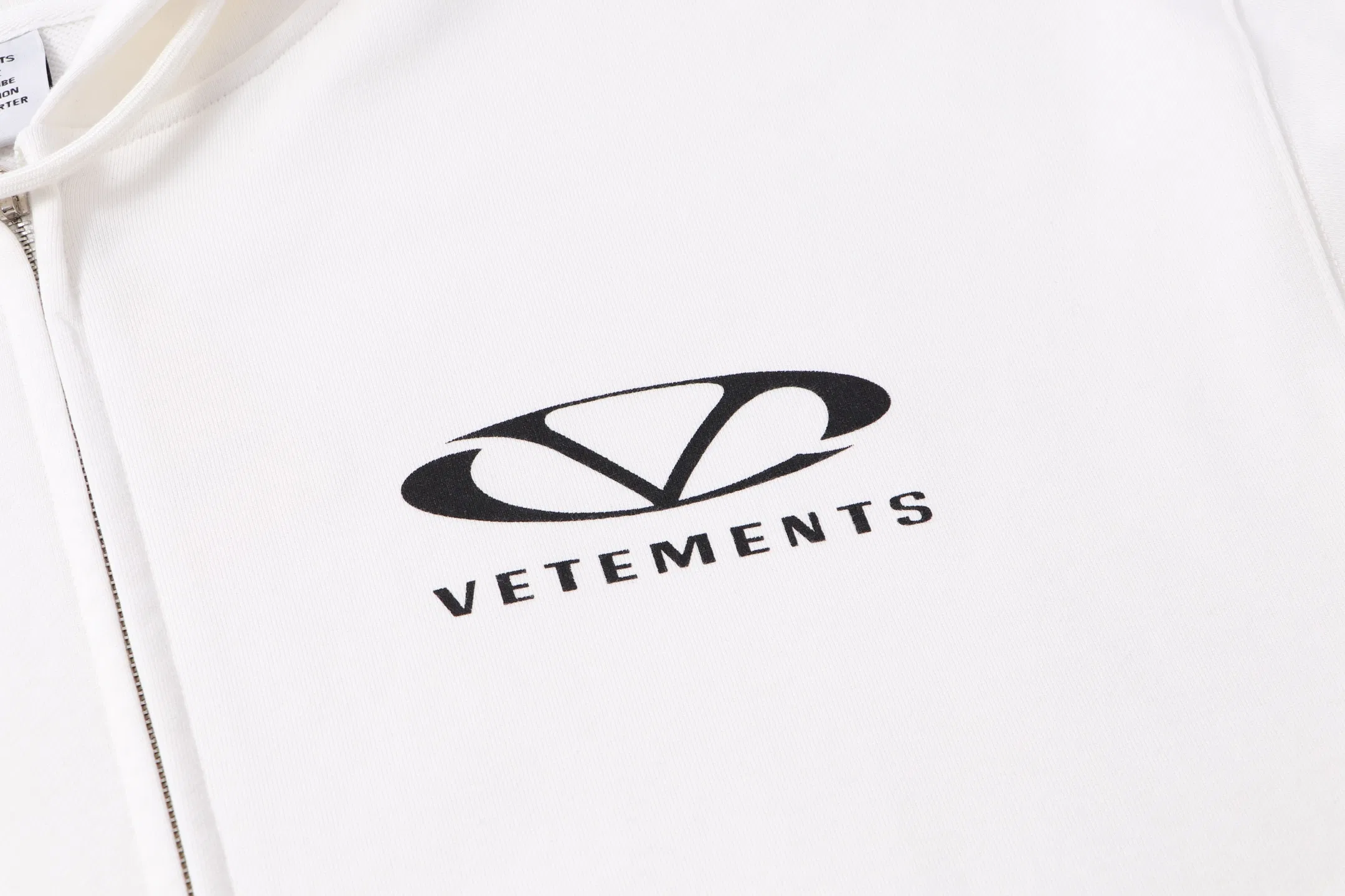 VETEMENTS 27FW ZDJWGZS 177 집업후드 4