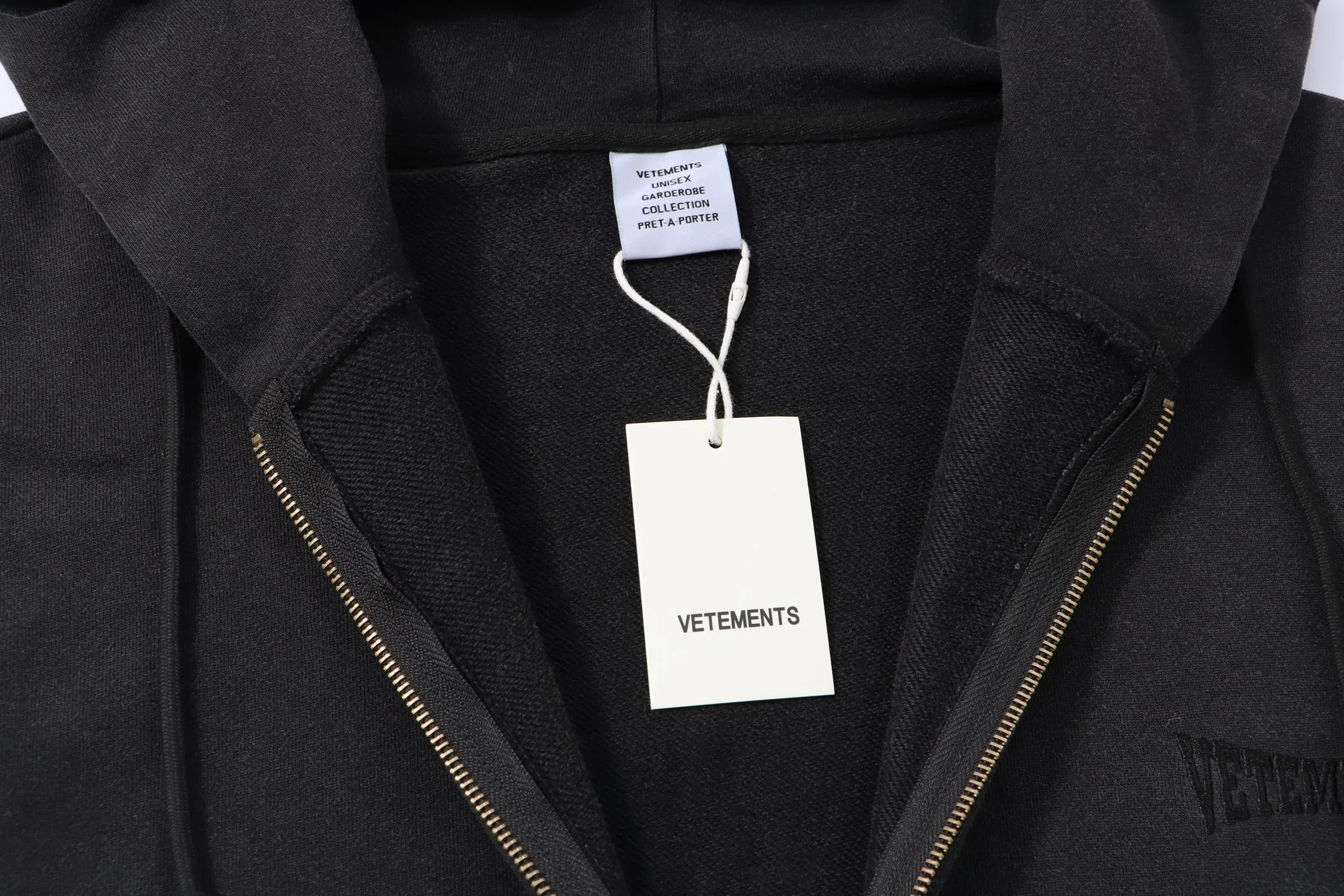 VETEMENTS 27FW ZDJWGZS 179 집업후드 4