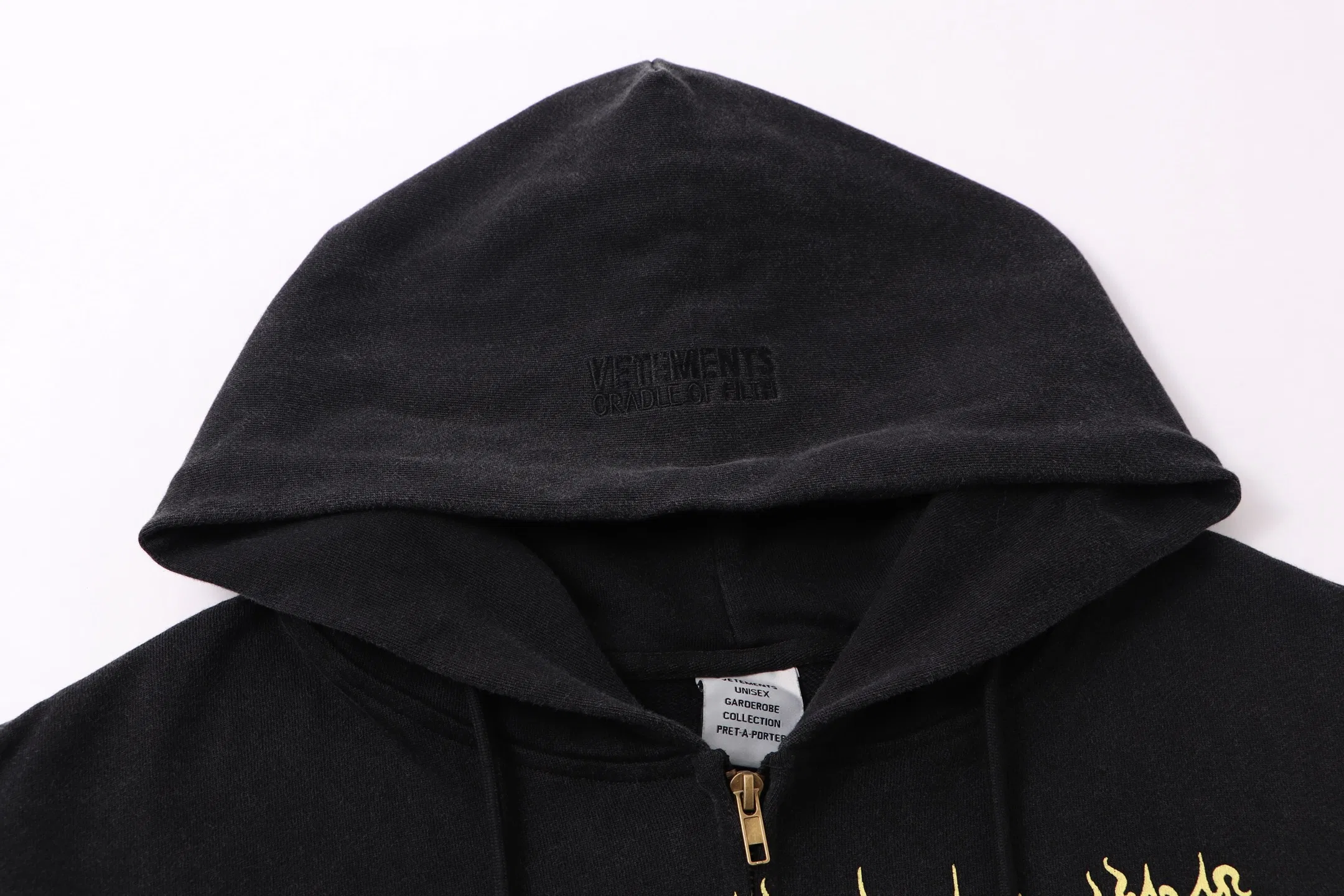 VETEMENTS 27FW ZDJWGZS 180 집업후드 3