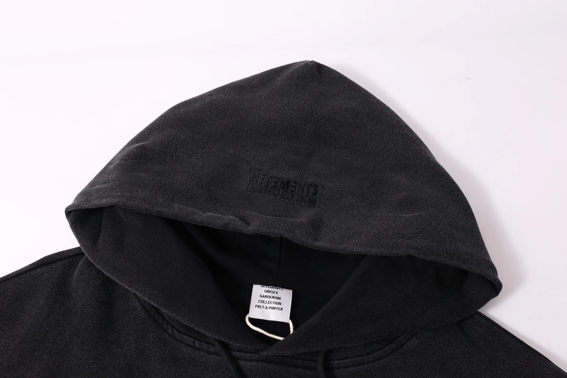 VETEMENTS 27FW ZDJWGZS 182 후드 3