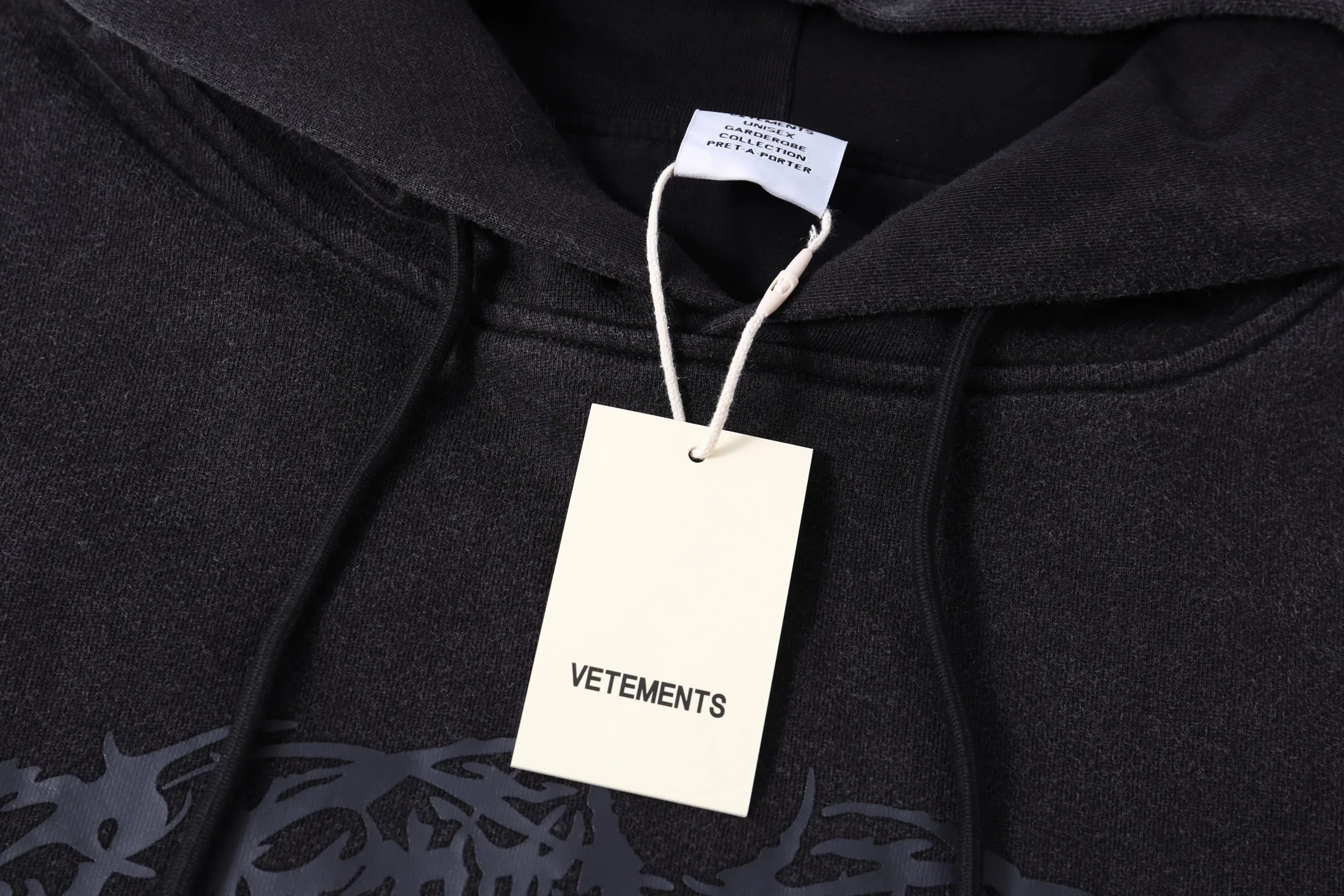 VETEMENTS 27FW ZDJWGZS 183 후드 4