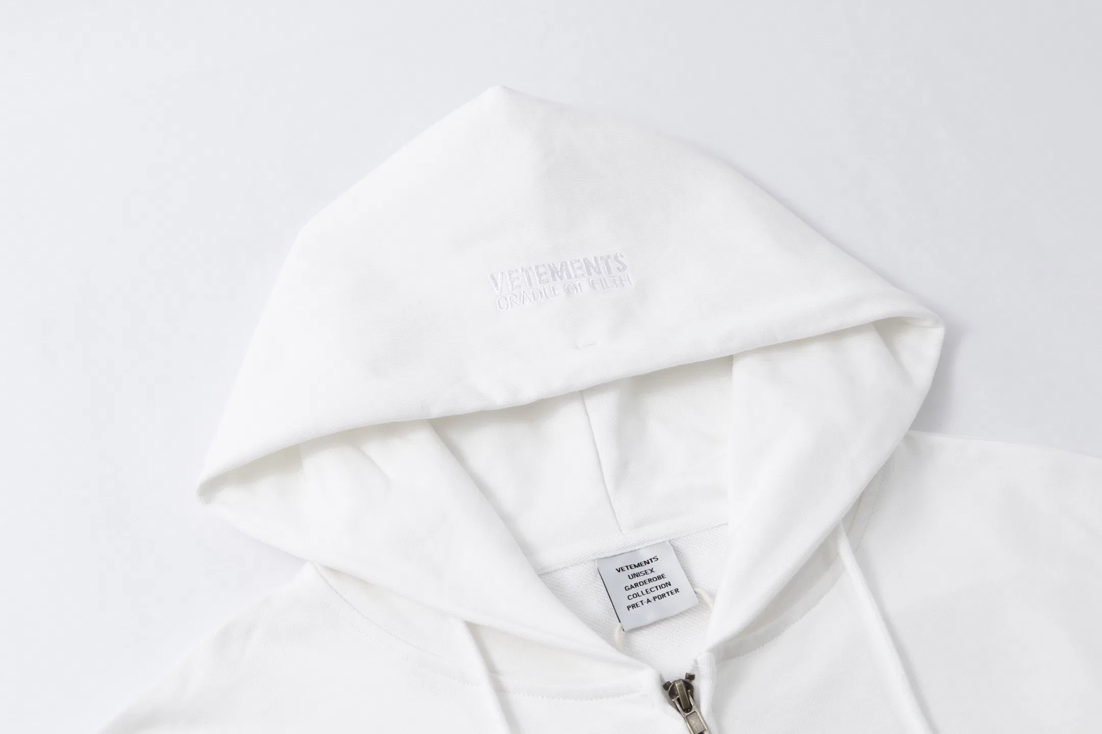 VETEMENTS 27FW ZDJWGZS 184 집업후드 4