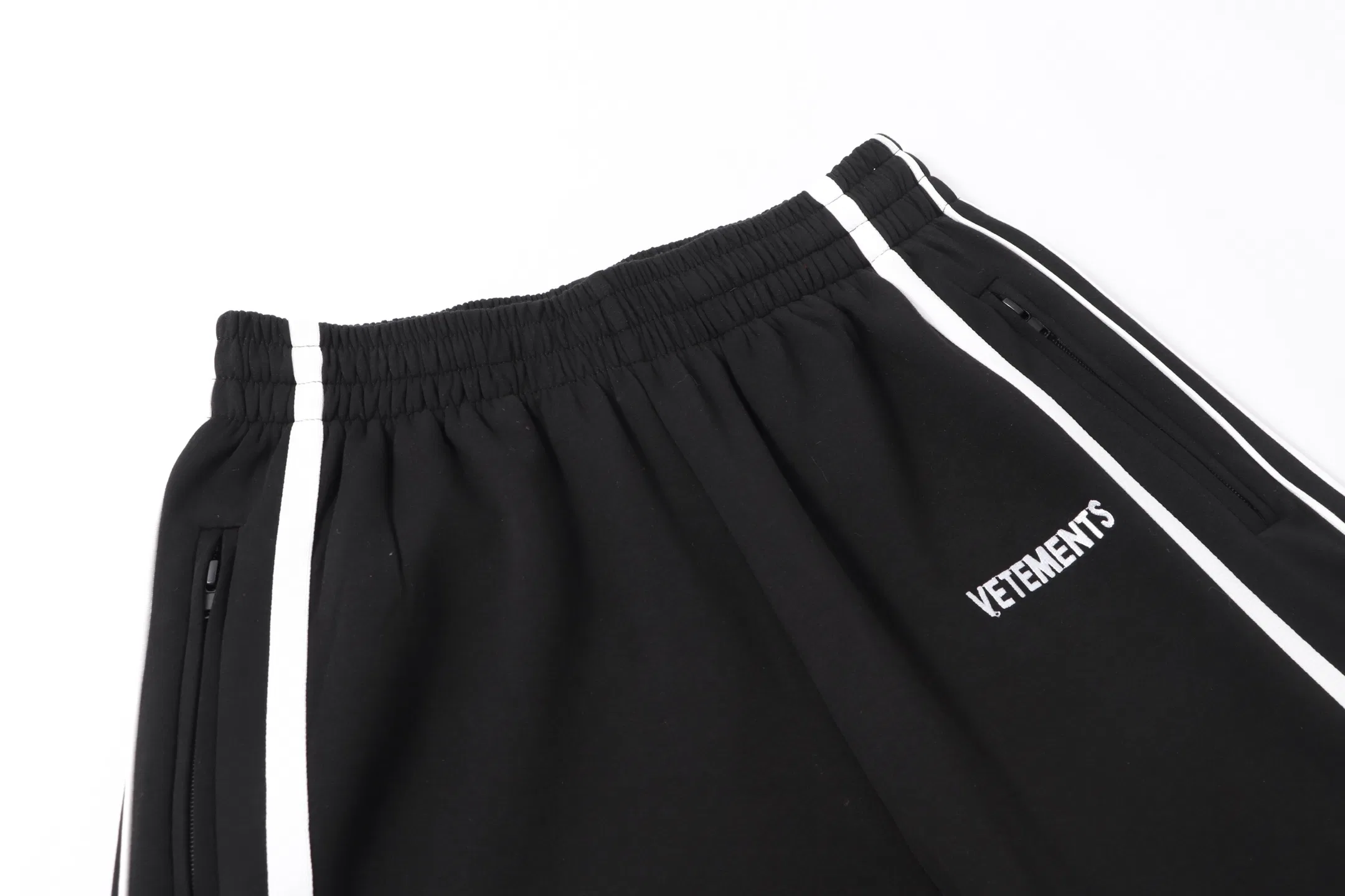 VETEMENTS 27FW ZDJWGZS 186 스웻팬츠 3
