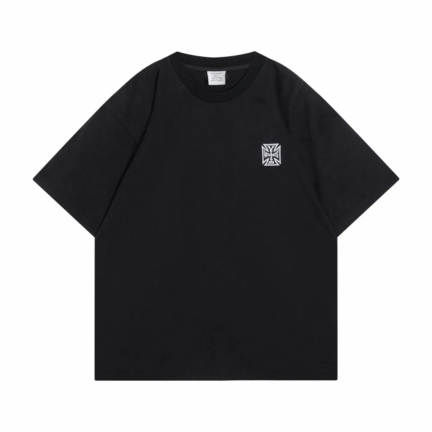 VETEMENTS 27FW ZDJWGZS 205 반팔티셔츠