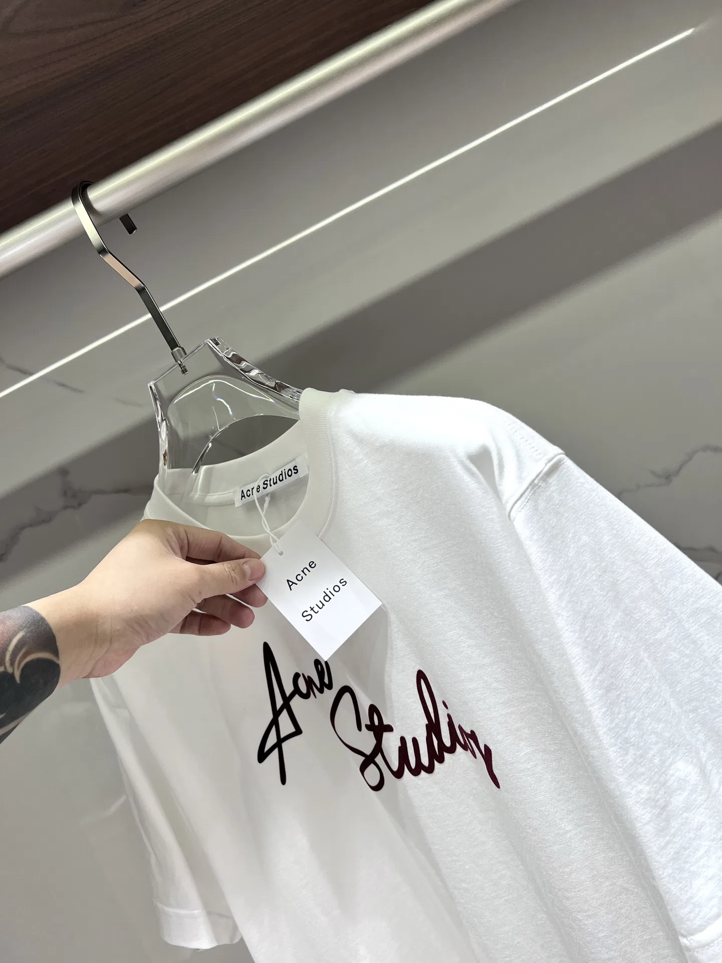 ACNE 27FW DHNHWOK 010 반팔티셔츠 24
