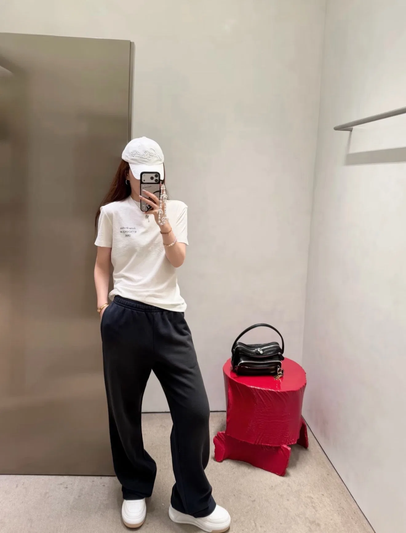 ACNE 27FW EUSEIHH 001 스웻팬츠 12