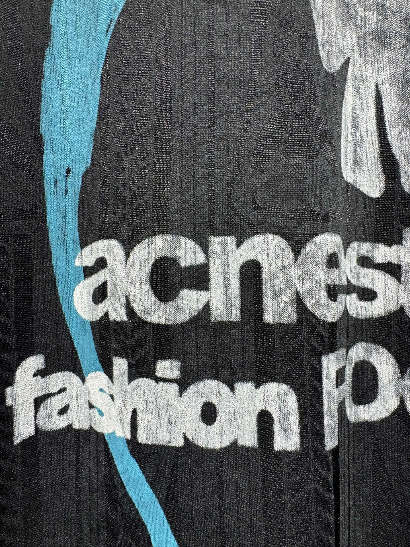 ACNE 27FW FTONGCX 003 롱슬리브 9