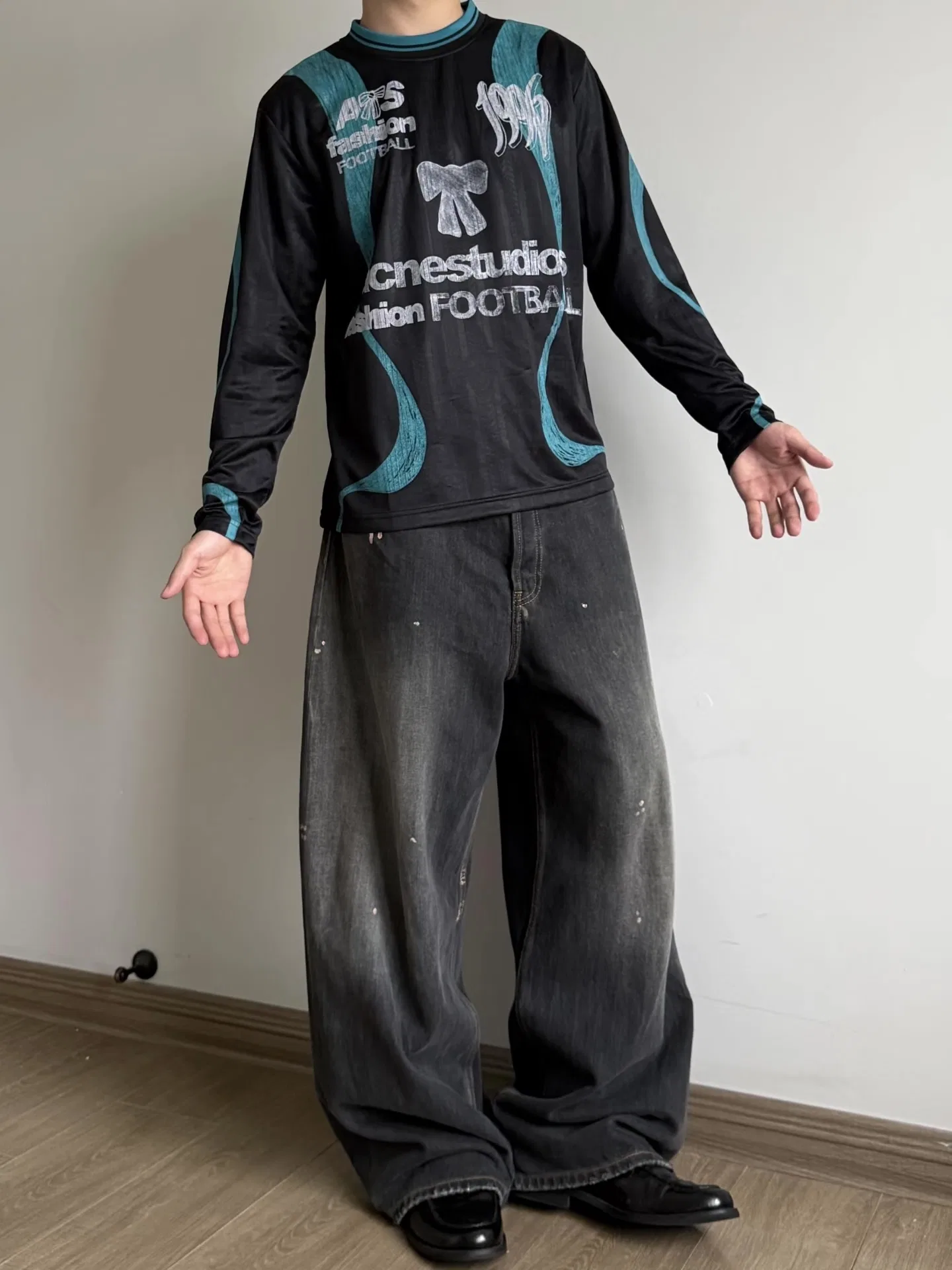 ACNE 27FW FTONGCX 003 롱슬리브 28