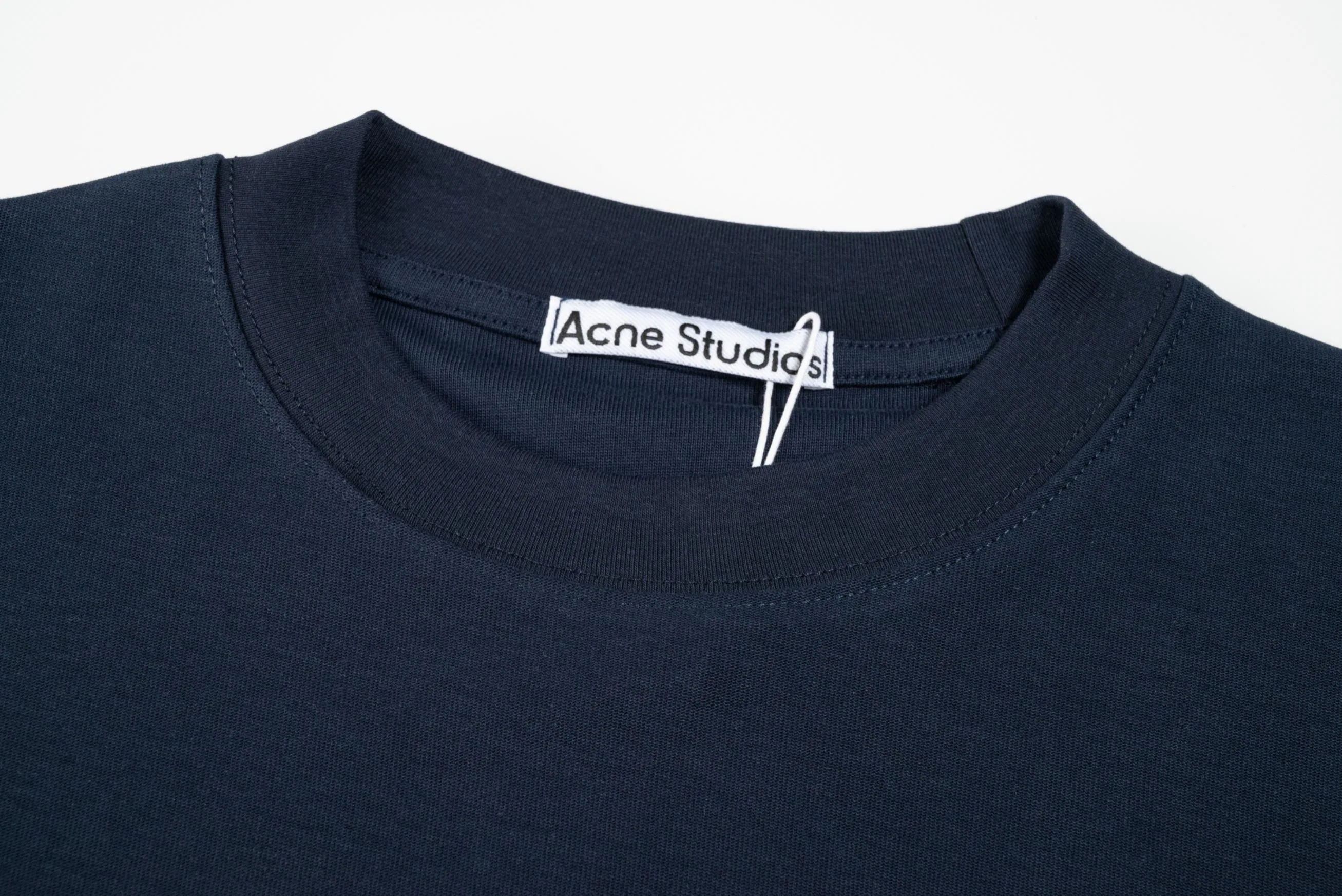 ACNE 27FW OGLIRMF 003 반팔티셔츠 10