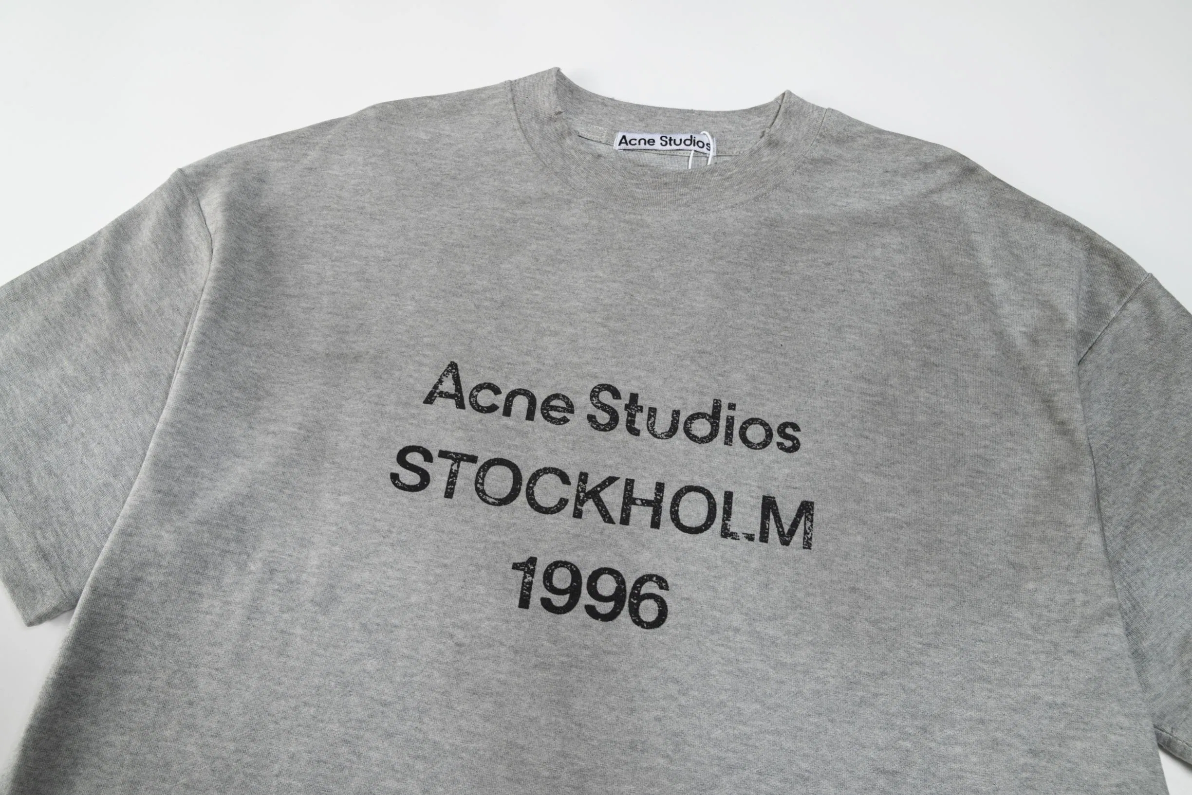 ACNE 27FW OGLIRMF 006 반팔티셔츠 15