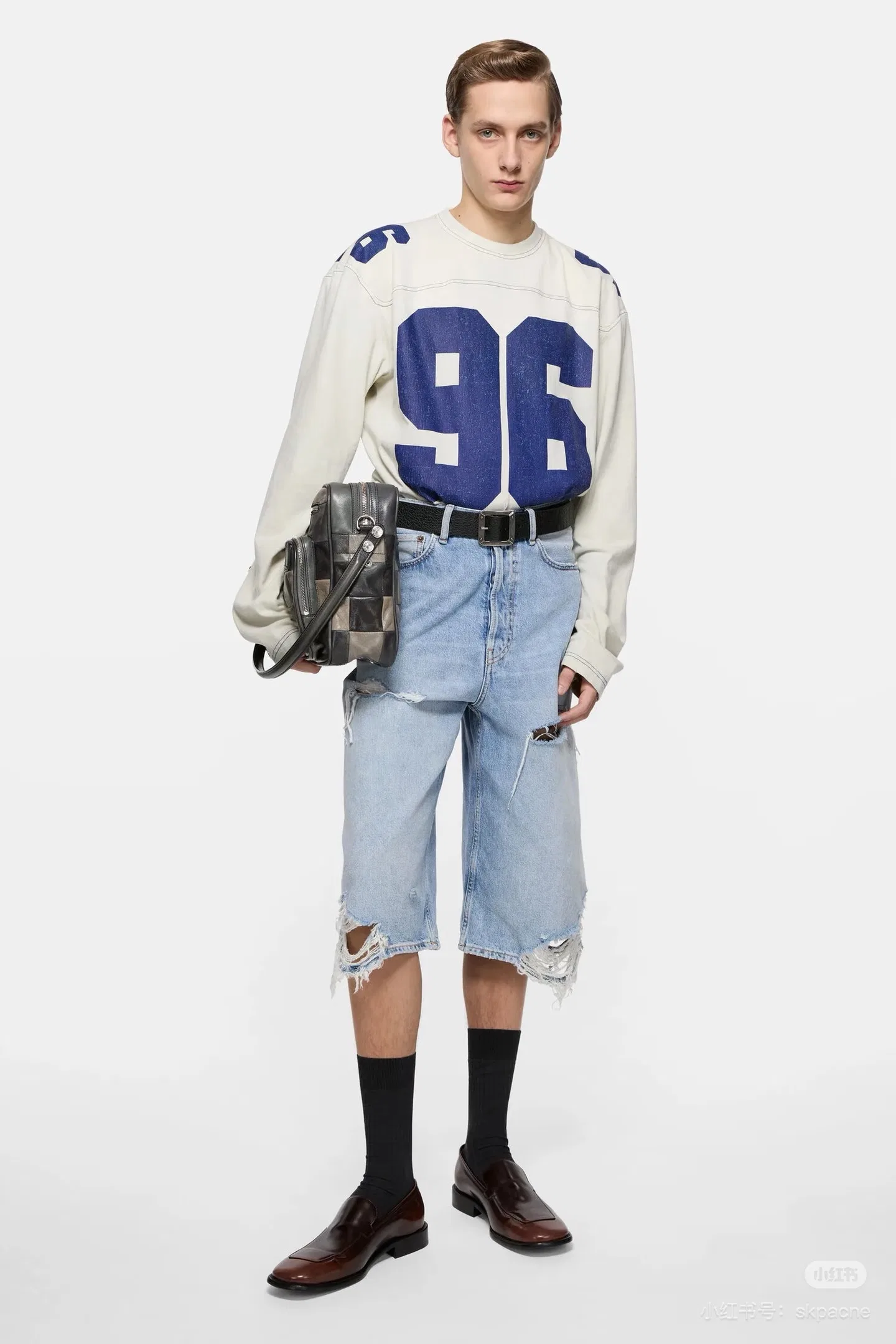 ACNE 27FW RVYVYXA 001 데님숏츠 18