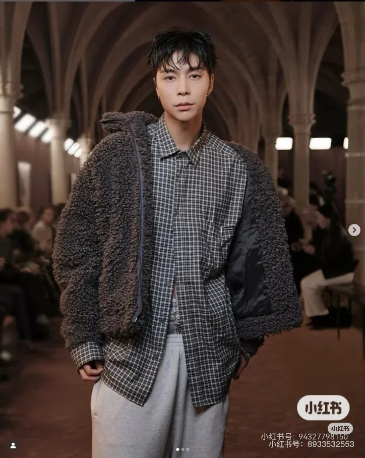 ACNE 27FW RVYVYXA 004 셔츠 30