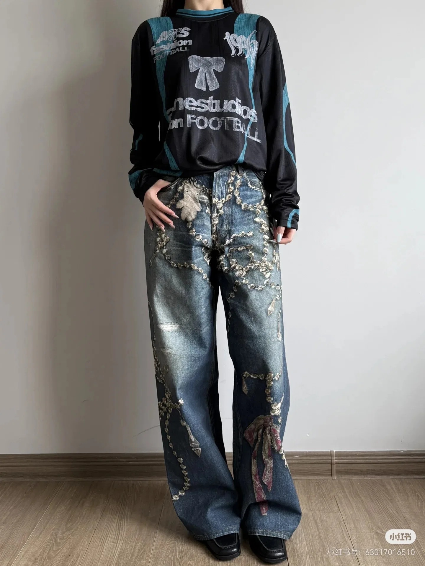 ACNE 27FW RVYVYXA 008 롱슬리브 14