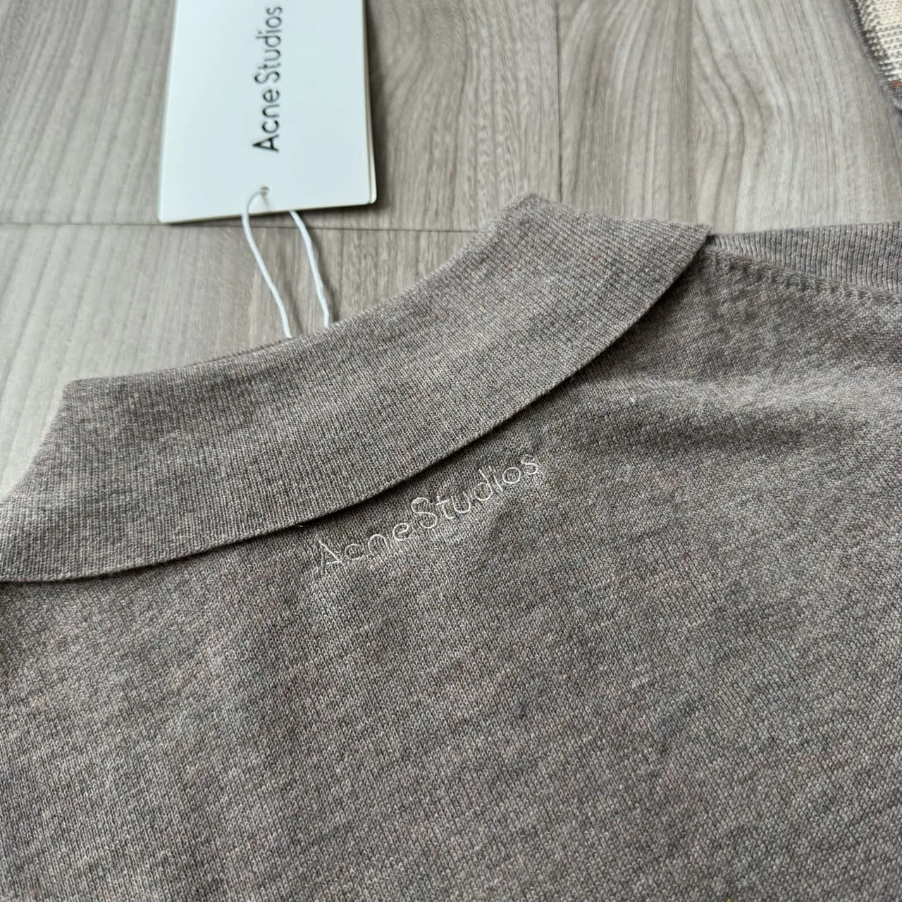 ACNE 27FW RVYVYXA 009 폴로반팔티셔츠 7