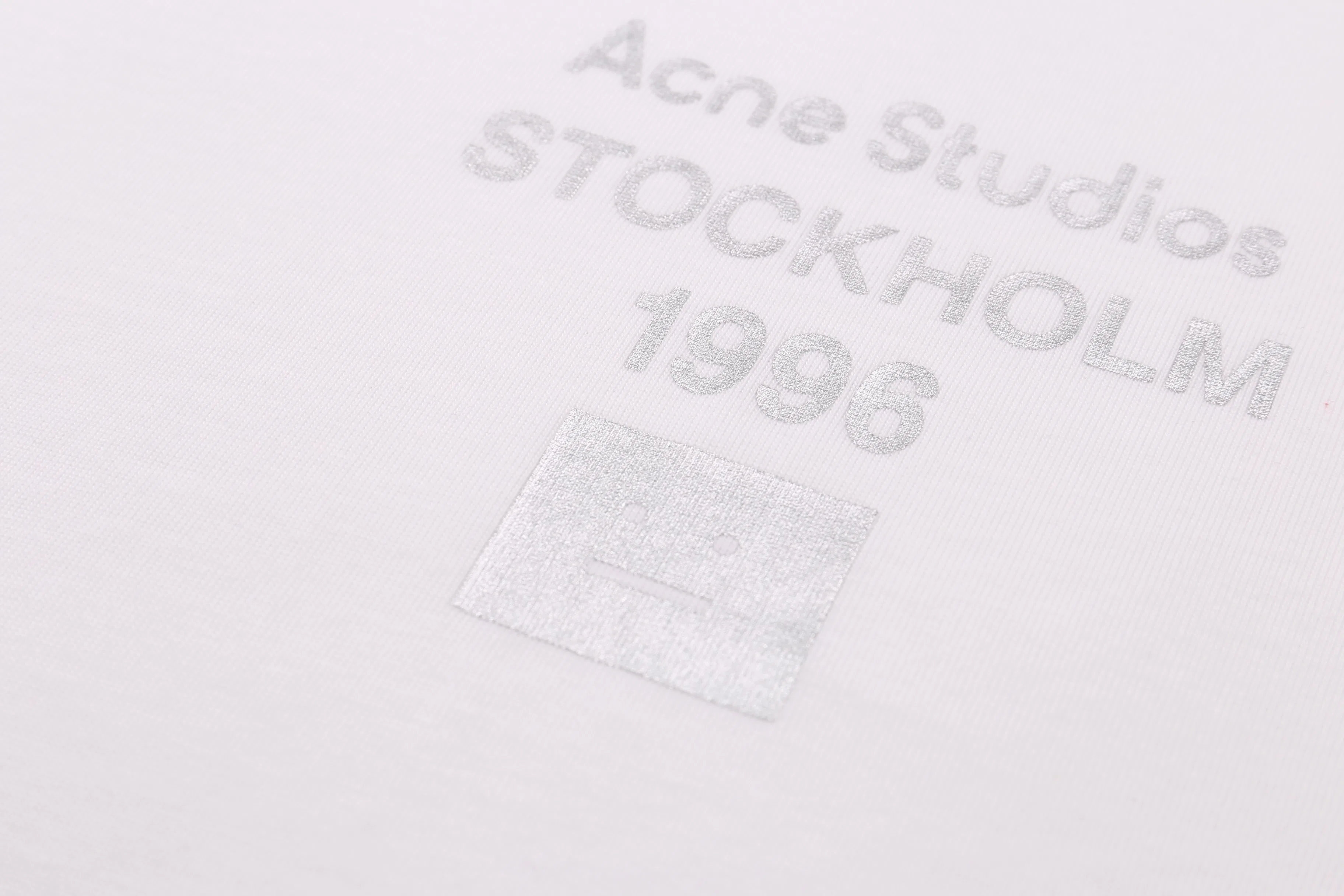 ACNE 27FW VRUKKZV 008 반팔티셔츠 9
