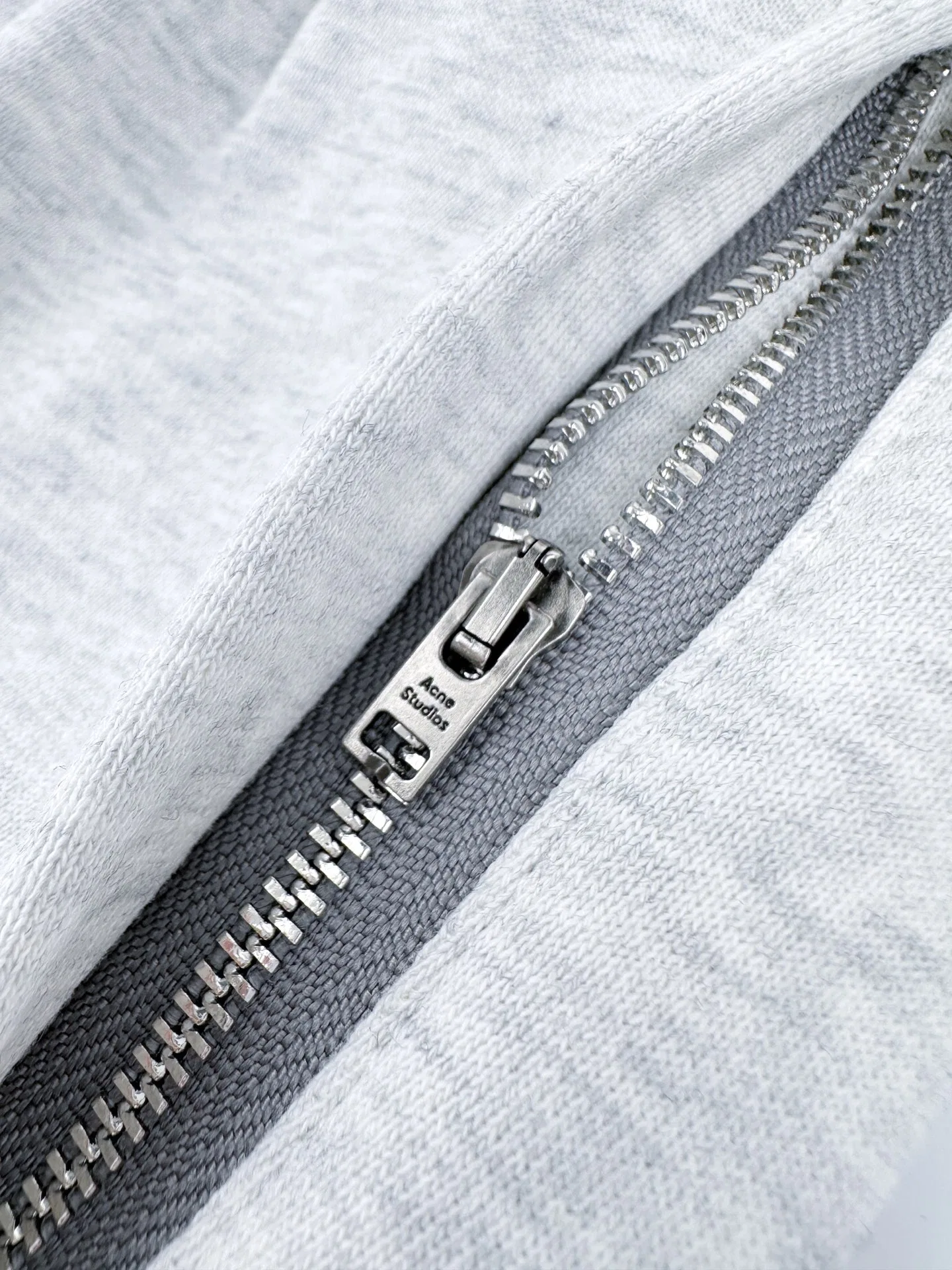 ACNE 27FW VYNUMFZ 002 스웻팬츠 8
